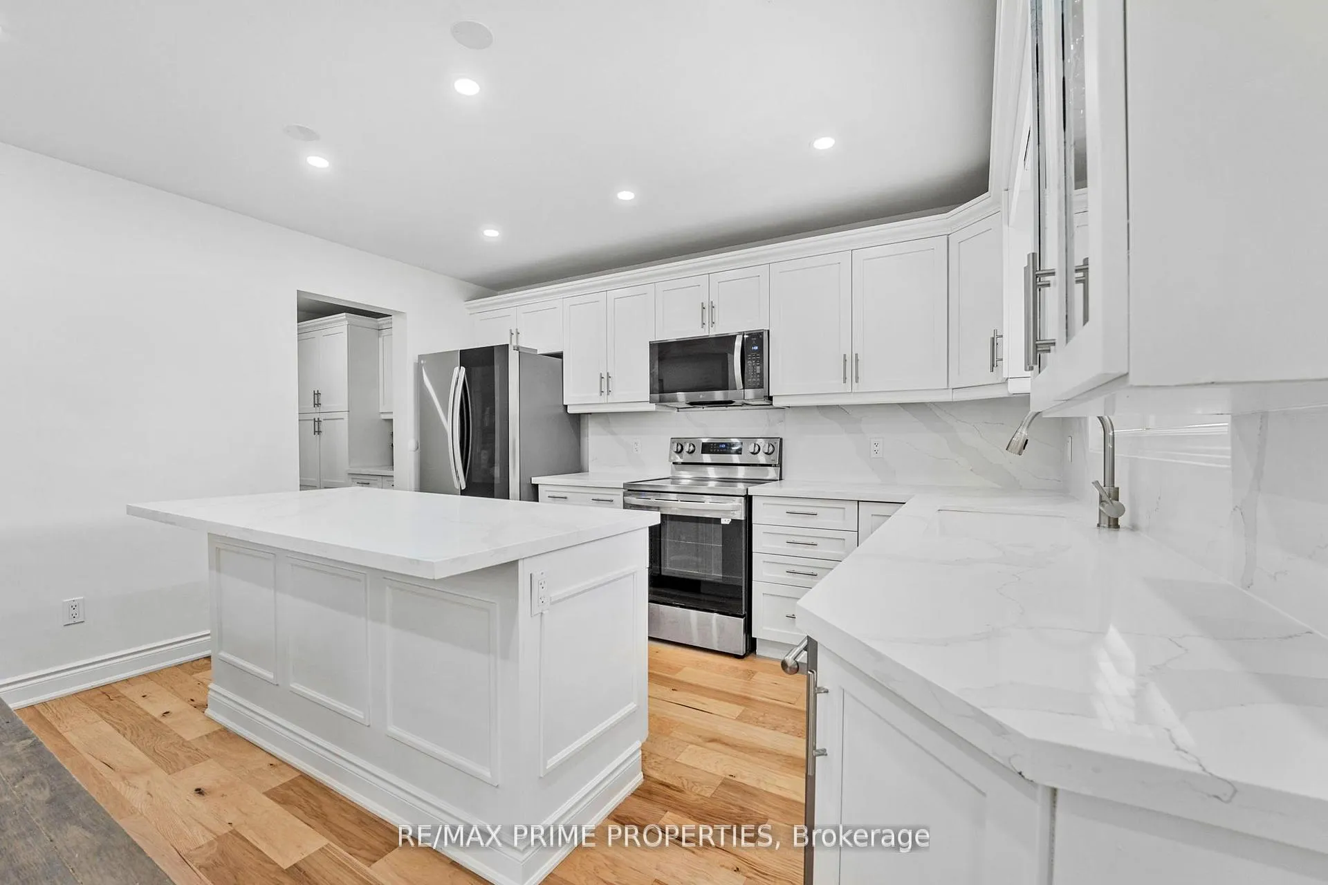 Photo 8 of 52 Clare Avenue, Welland, Coyle Creek — HOMEH