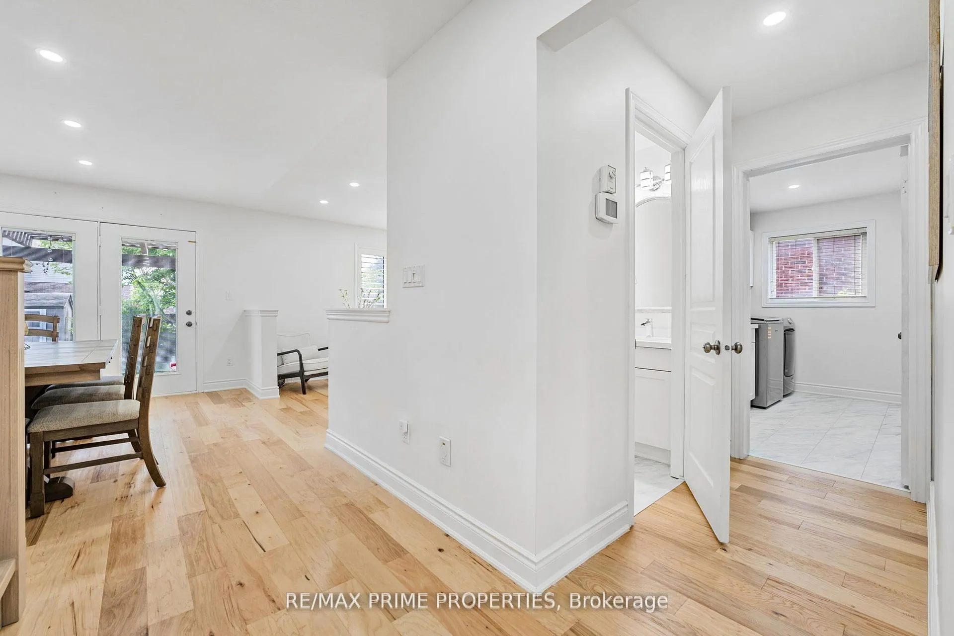 Photo 16 of 52 Clare Avenue, Welland, Coyle Creek — HOMEH