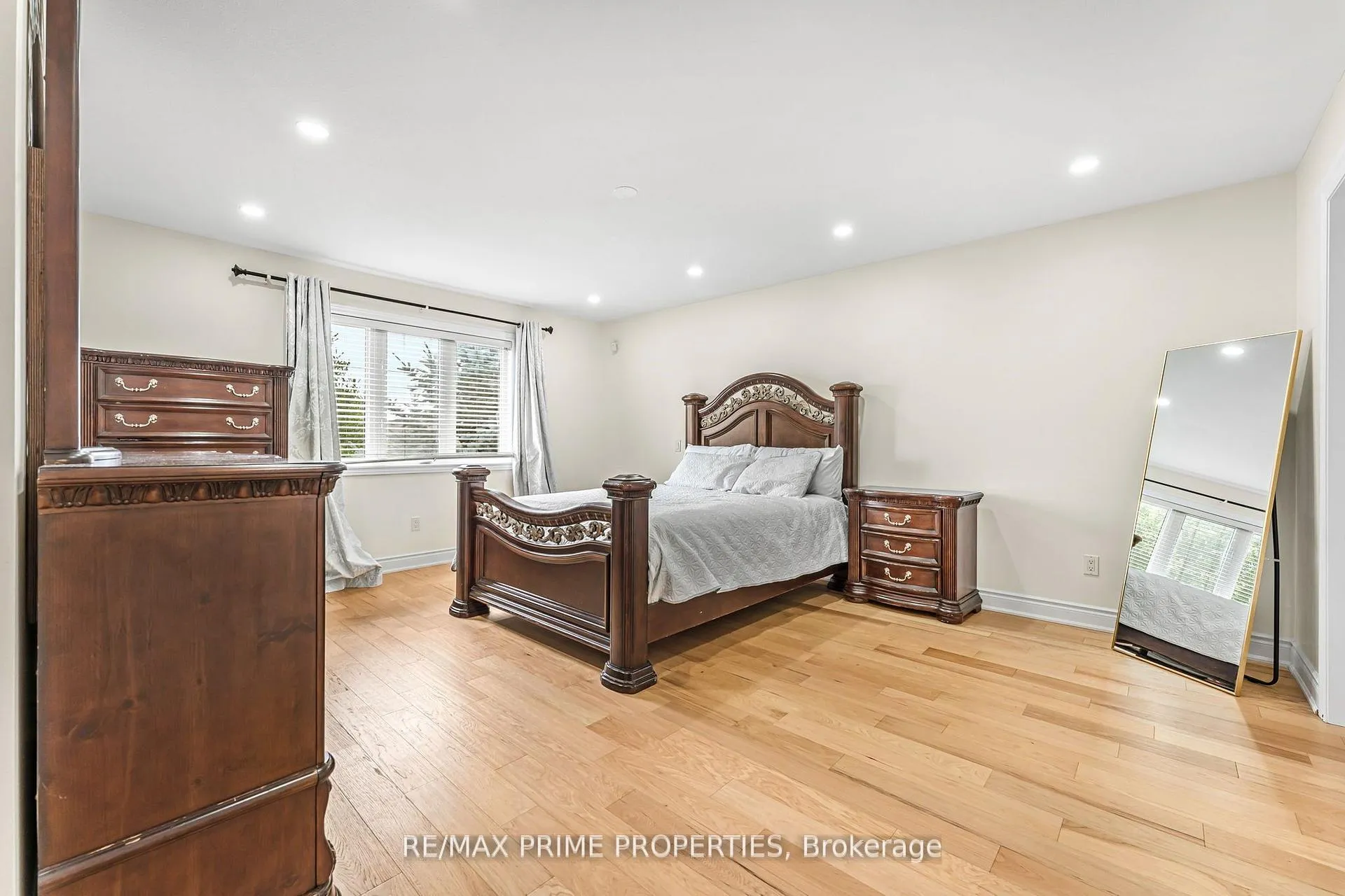 Photo 22 of 52 Clare Avenue, Welland, Coyle Creek — HOMEH