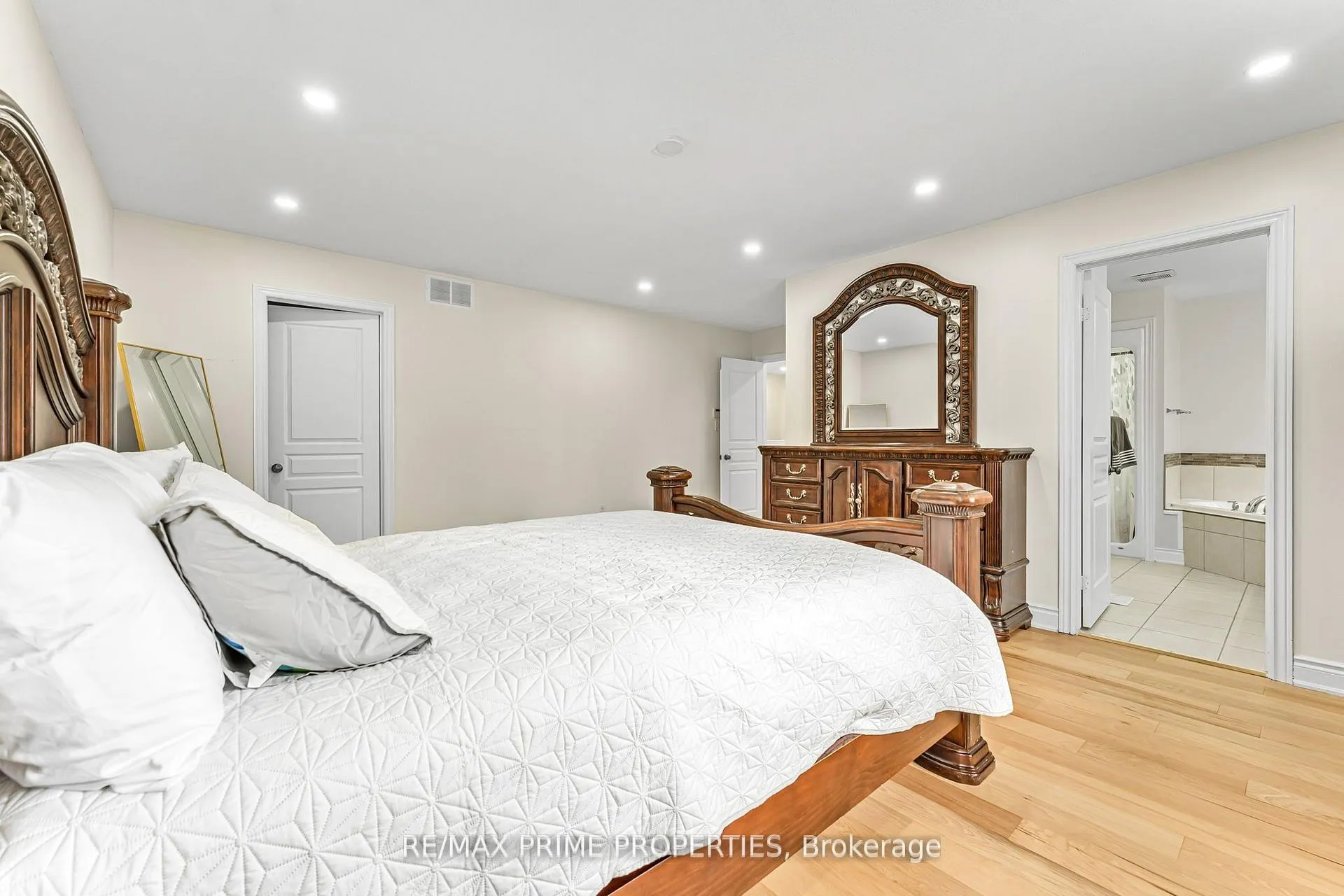 Photo 23 of 52 Clare Avenue, Welland, Coyle Creek — HOMEH
