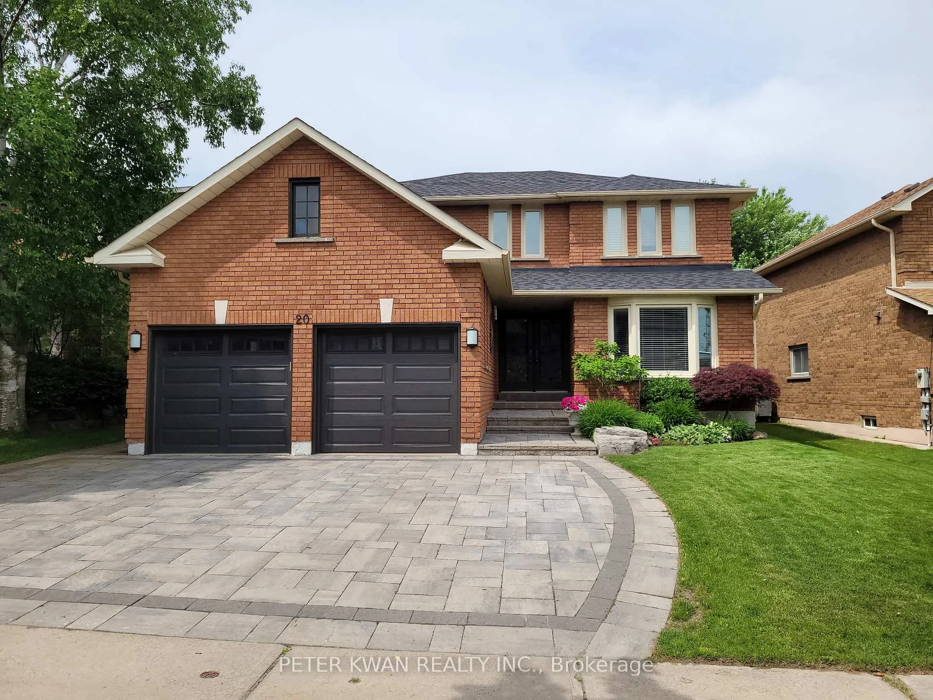 Front of 20 Saratoga Road