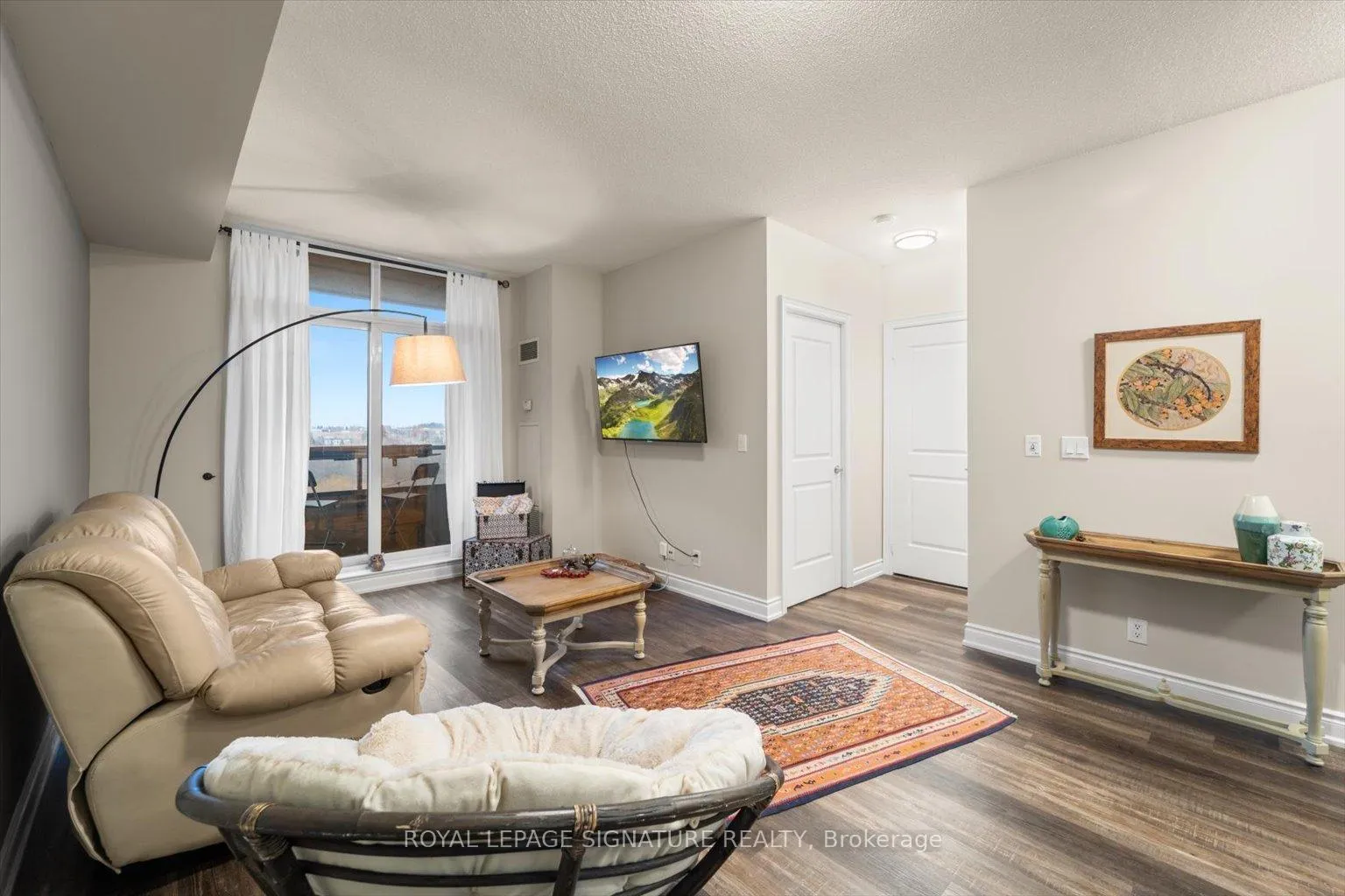 Photo 3 of Unit 511, 9225 Jane Street, Vaughan, Maple — HOMEH