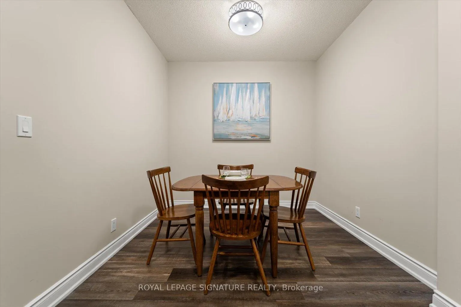 Photo 4 of Unit 511, 9225 Jane Street, Vaughan, Maple — HOMEH