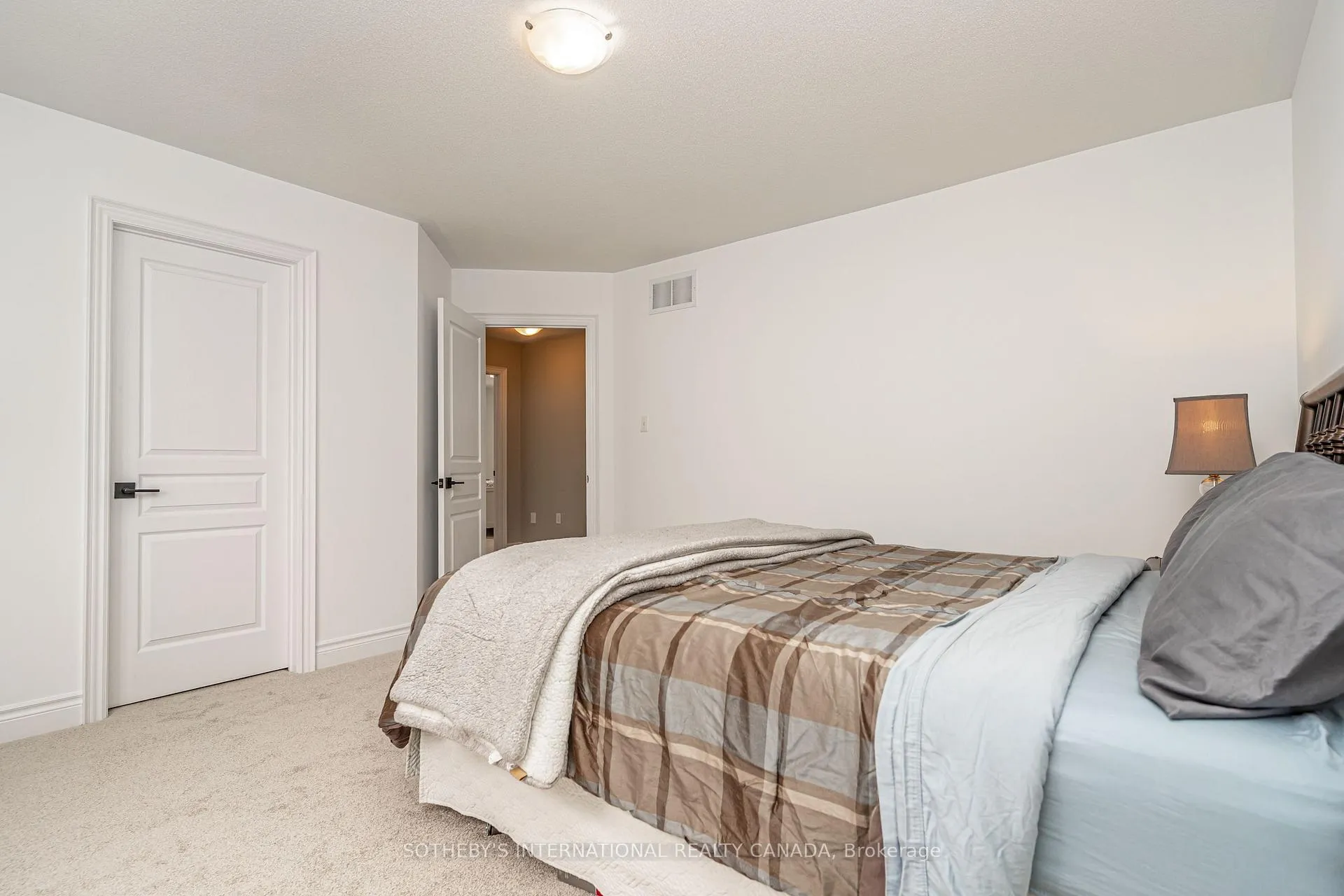 Photo 31 of 1663 Finkle Drive, Oshawa, Taunton — HOMEH