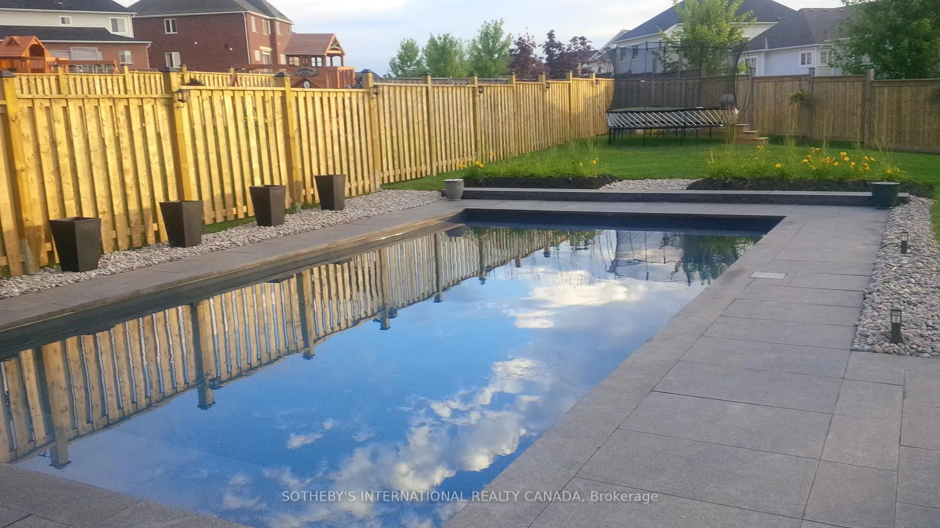 Photo 49 of 1663 Finkle Drive, Oshawa, Taunton — HOMEH