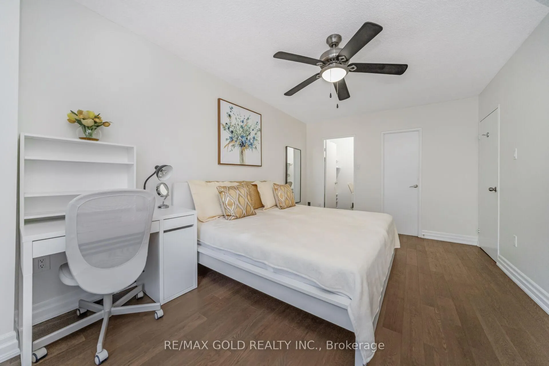 Photo 26 of Unit 404, 1964 Main Street W, Hamilton, Ainslie Wood — HOMEH