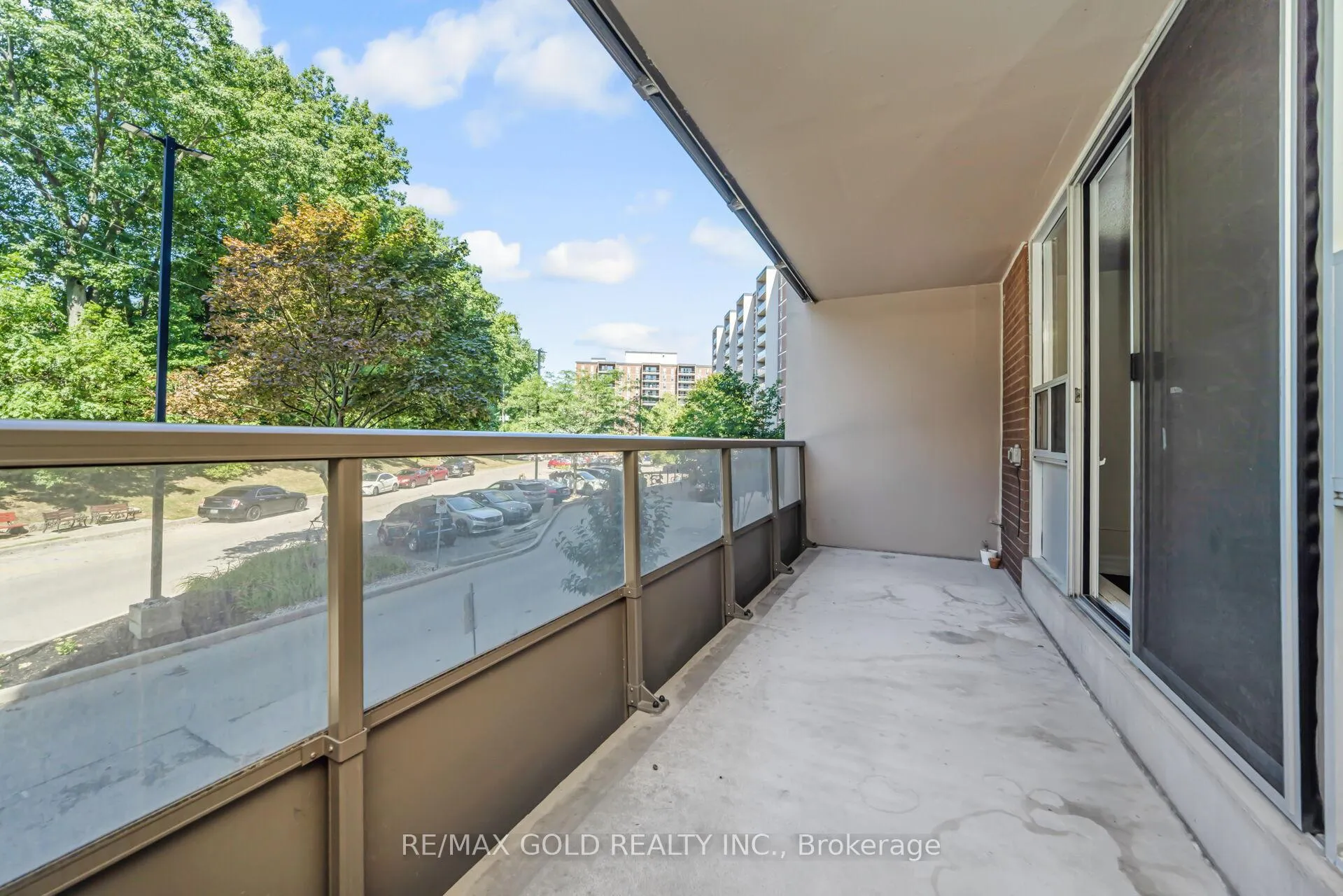 Photo 29 of Unit 404, 1964 Main Street W, Hamilton, Ainslie Wood — HOMEH