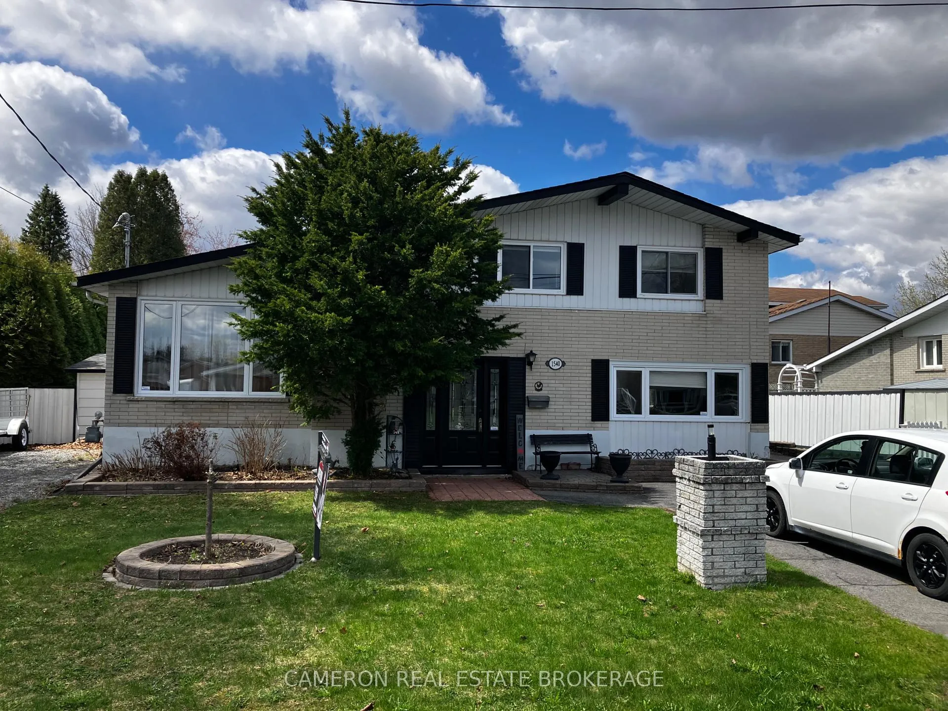 Front of 1540 Gage Avenue