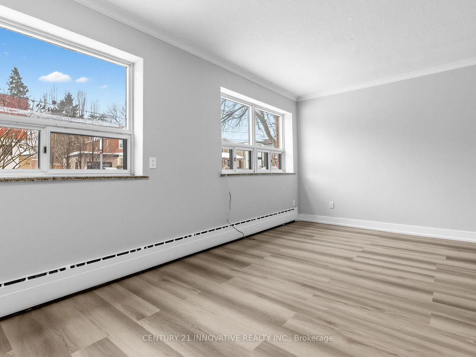 Photo 7 of Unit 2, 1243 Broadview Avenue, Toronto, Broadview North — HOMEH