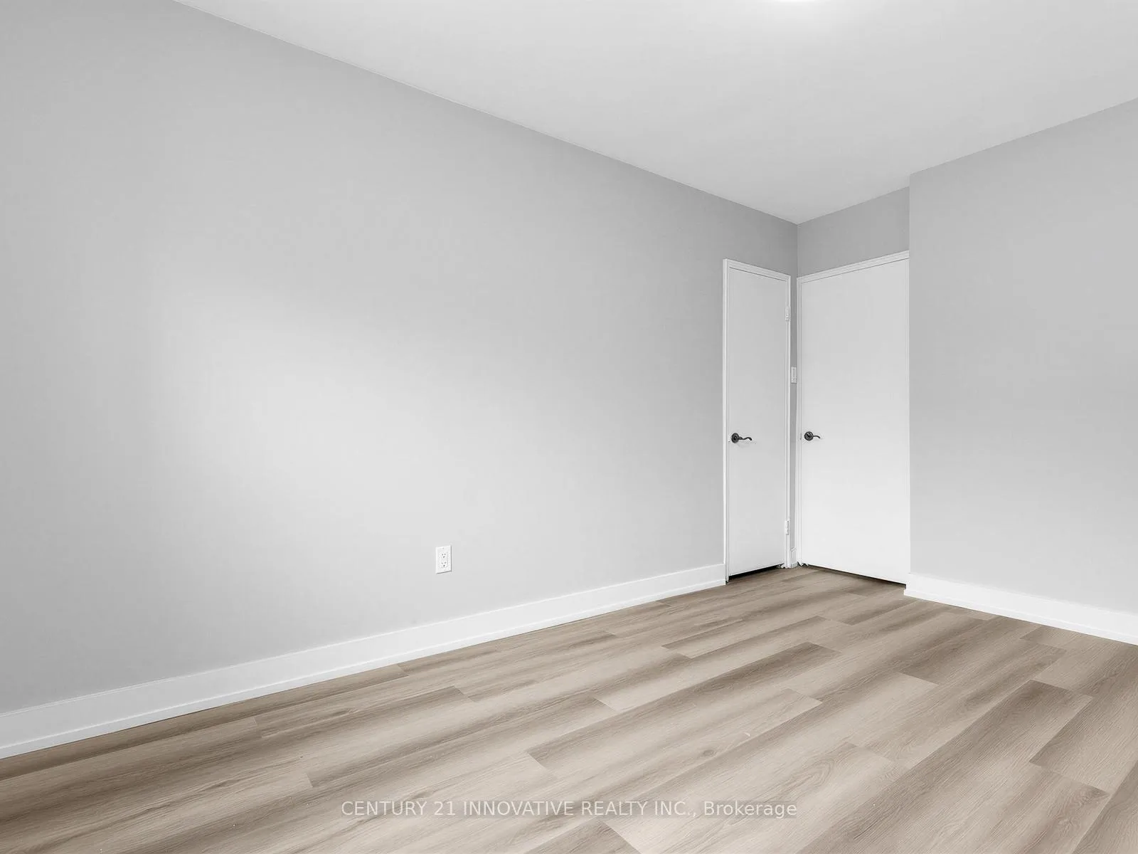 Photo 9 of Unit 2, 1243 Broadview Avenue, Toronto, Broadview North — HOMEH
