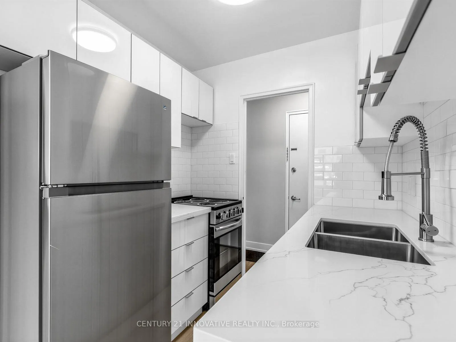 Photo 10 of Unit 2, 1243 Broadview Avenue, Toronto, Broadview North — HOMEH