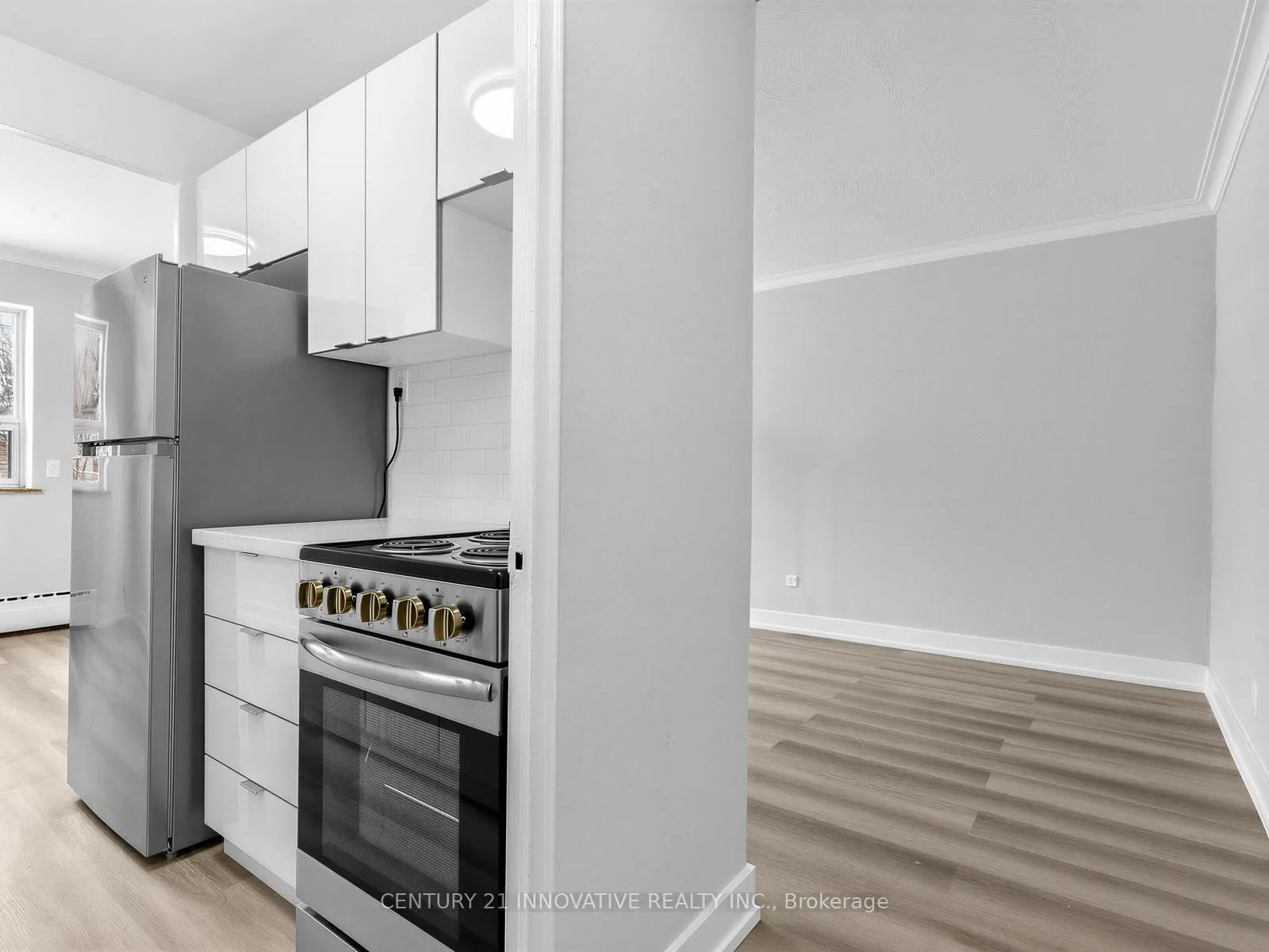 Photo 13 of Unit 2, 1243 Broadview Avenue, Toronto, Broadview North — HOMEH