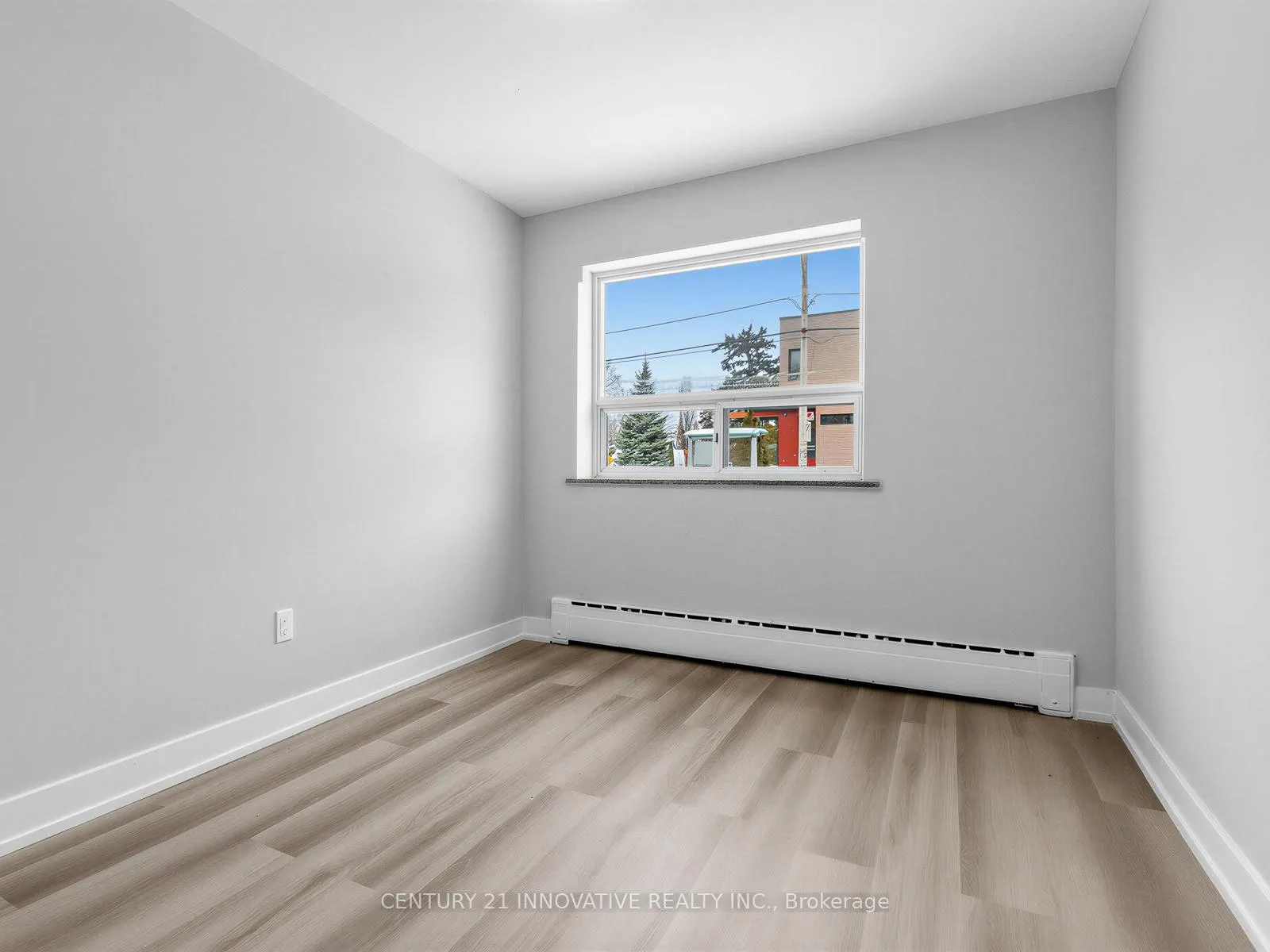 Photo 14 of Unit 2, 1243 Broadview Avenue, Toronto, Broadview North — HOMEH