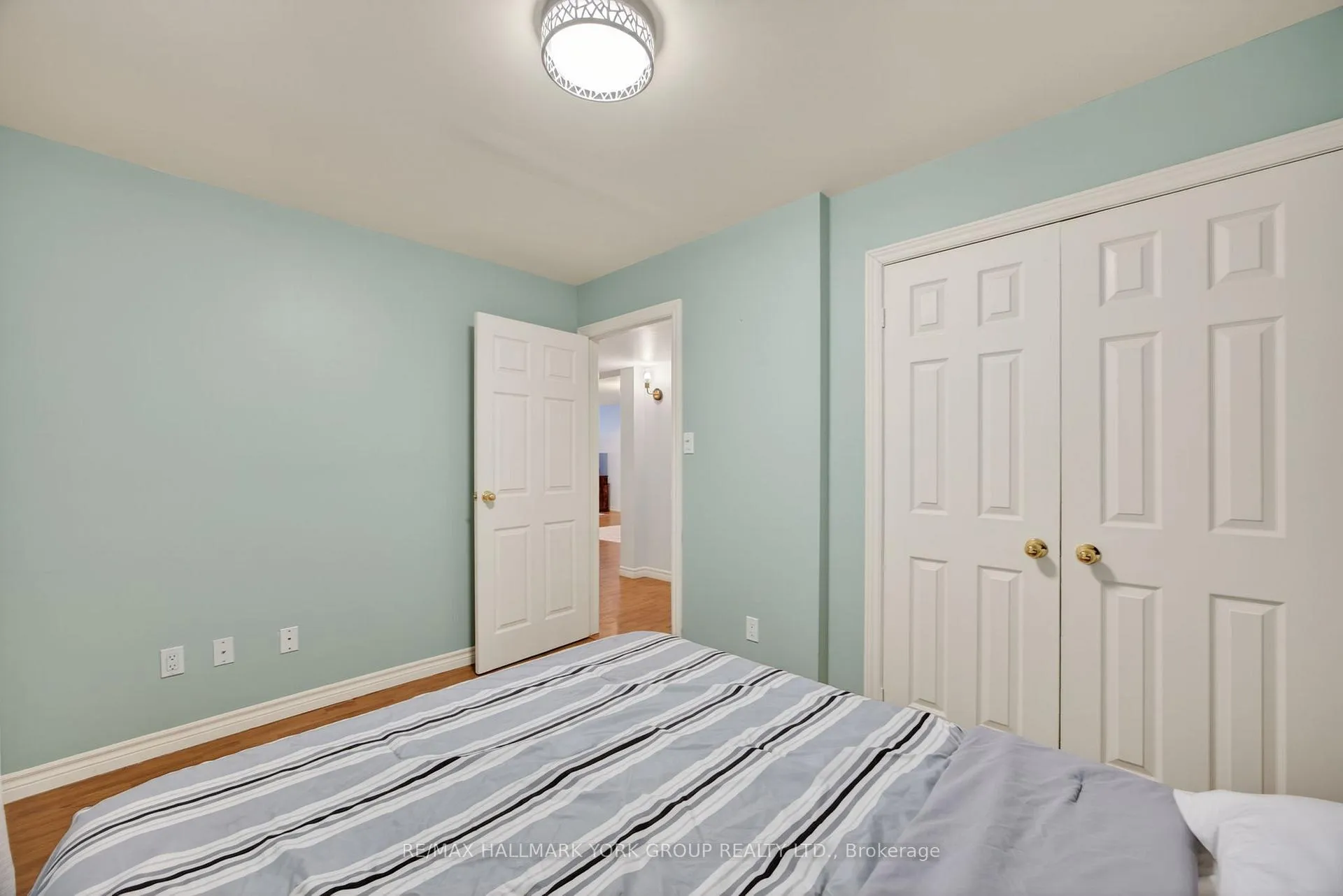 Photo 30 of 25 Forest Dale Drive, Barrie, Little Lake — HOMEH