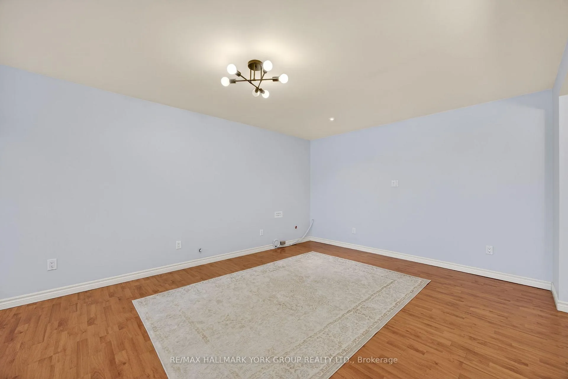Photo 38 of 25 Forest Dale Drive, Barrie, Little Lake — HOMEH