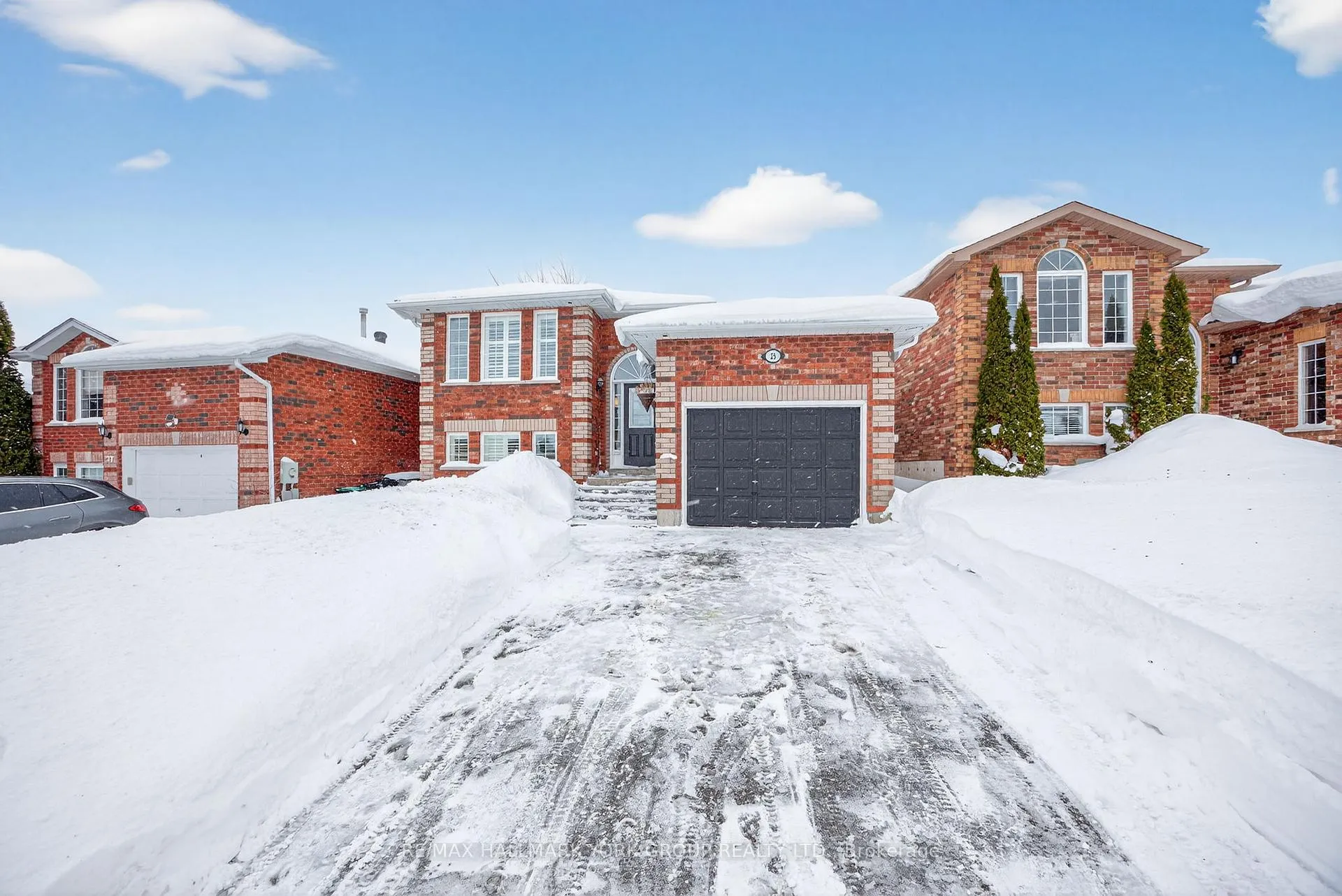 Photo 44 of 25 Forest Dale Drive, Barrie, Little Lake — HOMEH
