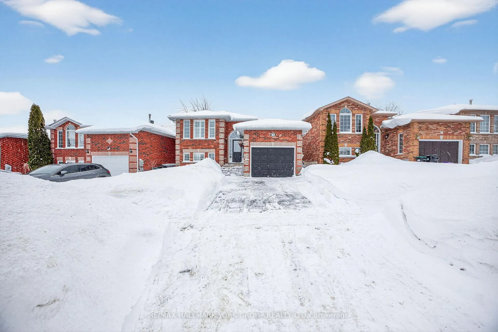Photo 45 of 25 Forest Dale Drive, Barrie, Little Lake — HOMEH