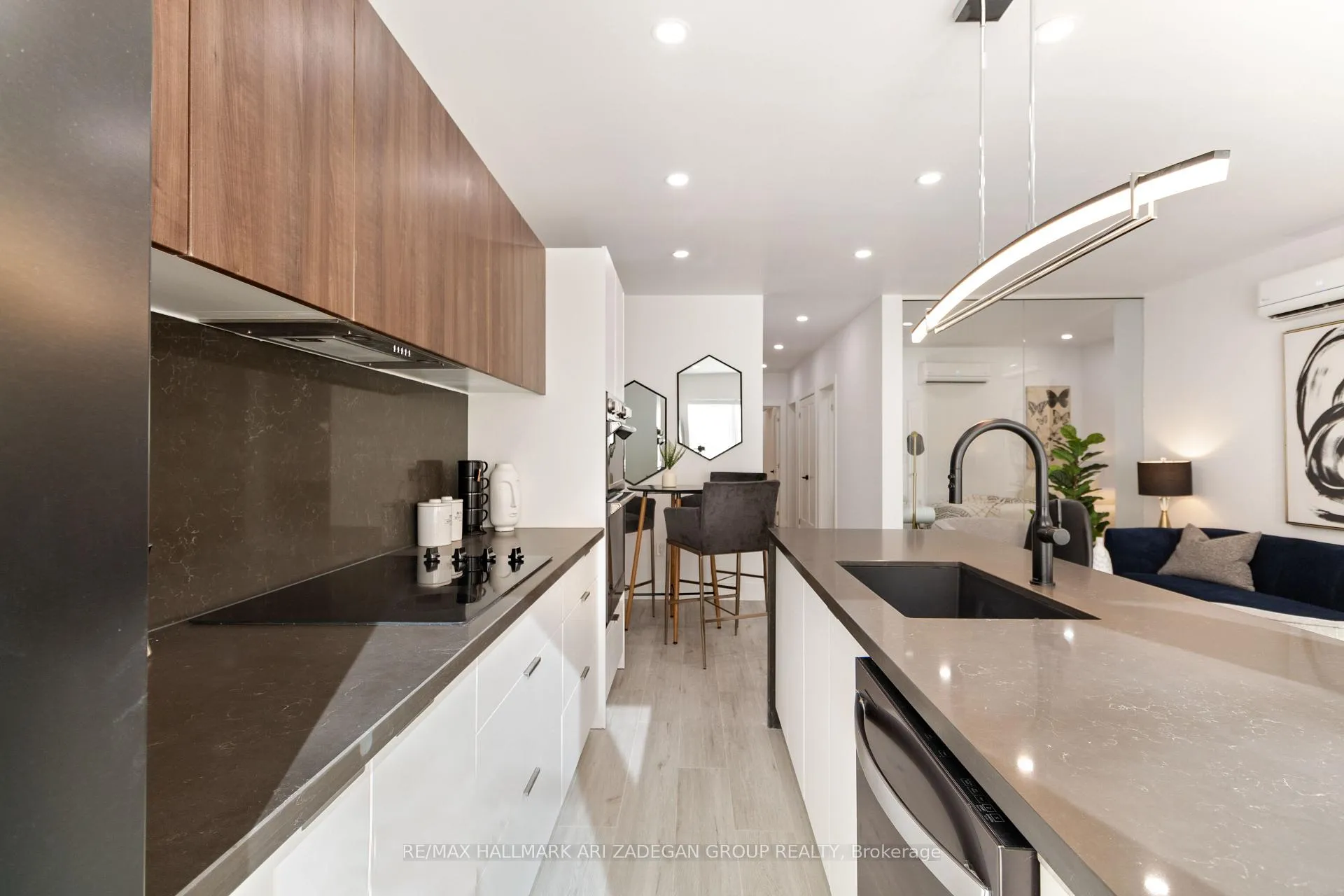 Photo 7 of Unit 1, 16 Minto Street, Toronto, Greenwood-Coxwell — HOMEH
