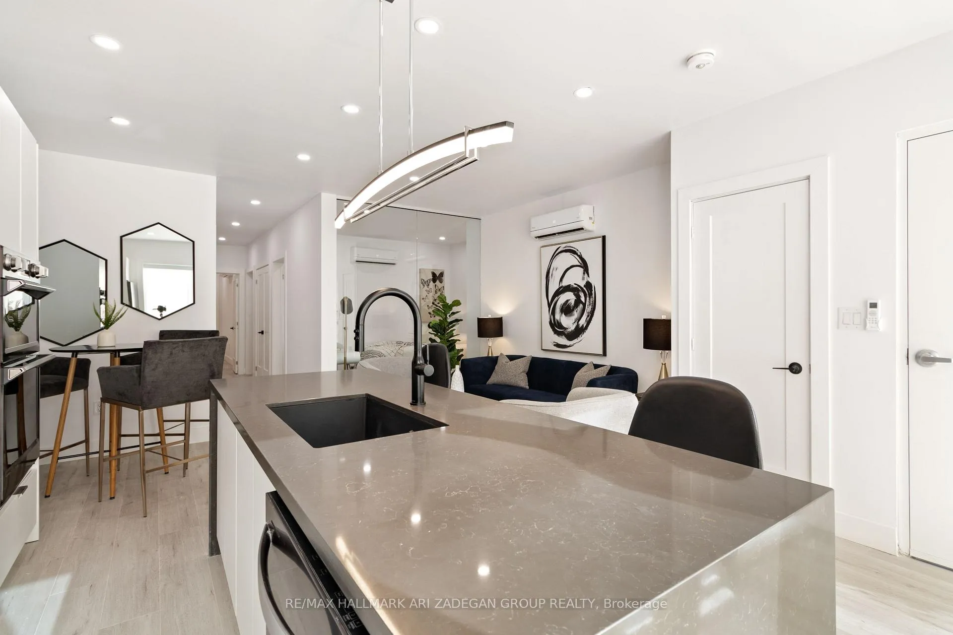 Photo 8 of Unit 1, 16 Minto Street, Toronto, Greenwood-Coxwell — HOMEH