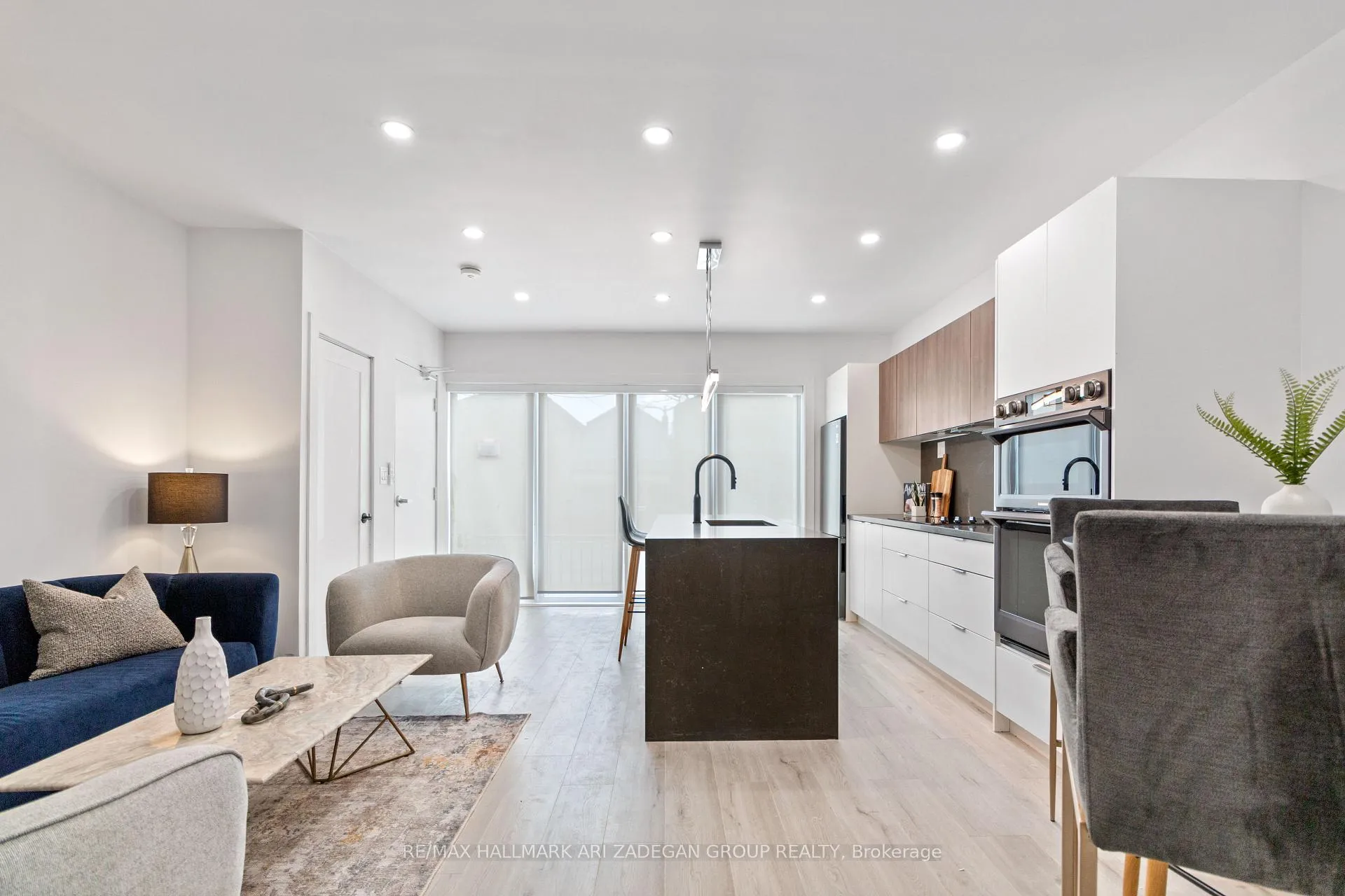 Photo 16 of Unit 1, 16 Minto Street, Toronto, Greenwood-Coxwell — HOMEH