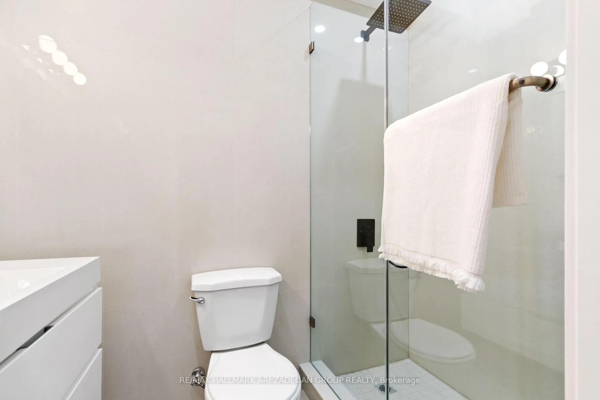Photo 22 of Unit 1, 16 Minto Street, Toronto, Greenwood-Coxwell — HOMEH