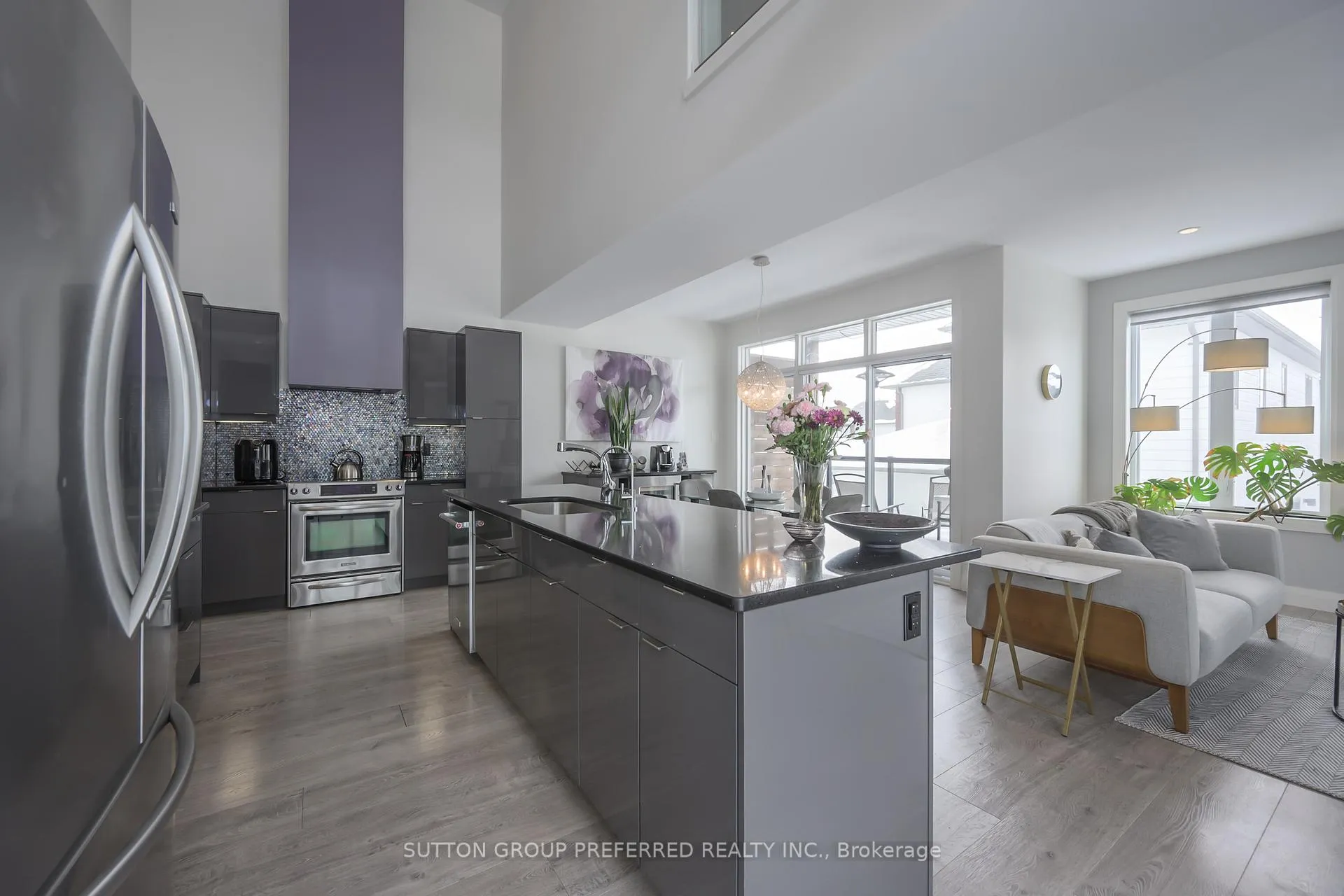 Photo 12 of 723 Apricot Drive, London, South K — HOMEH