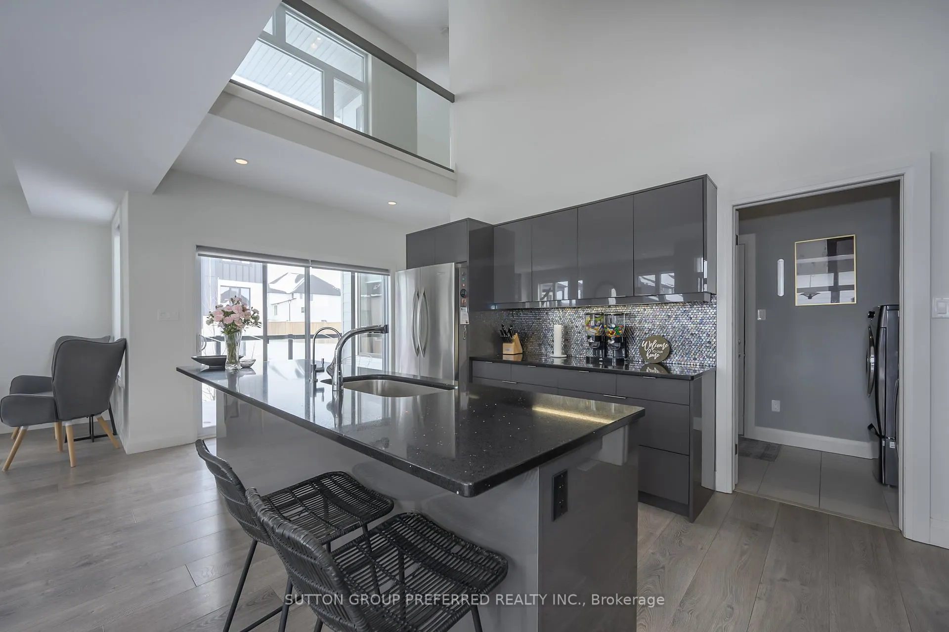 Photo 18 of 723 Apricot Drive, London, South K — HOMEH