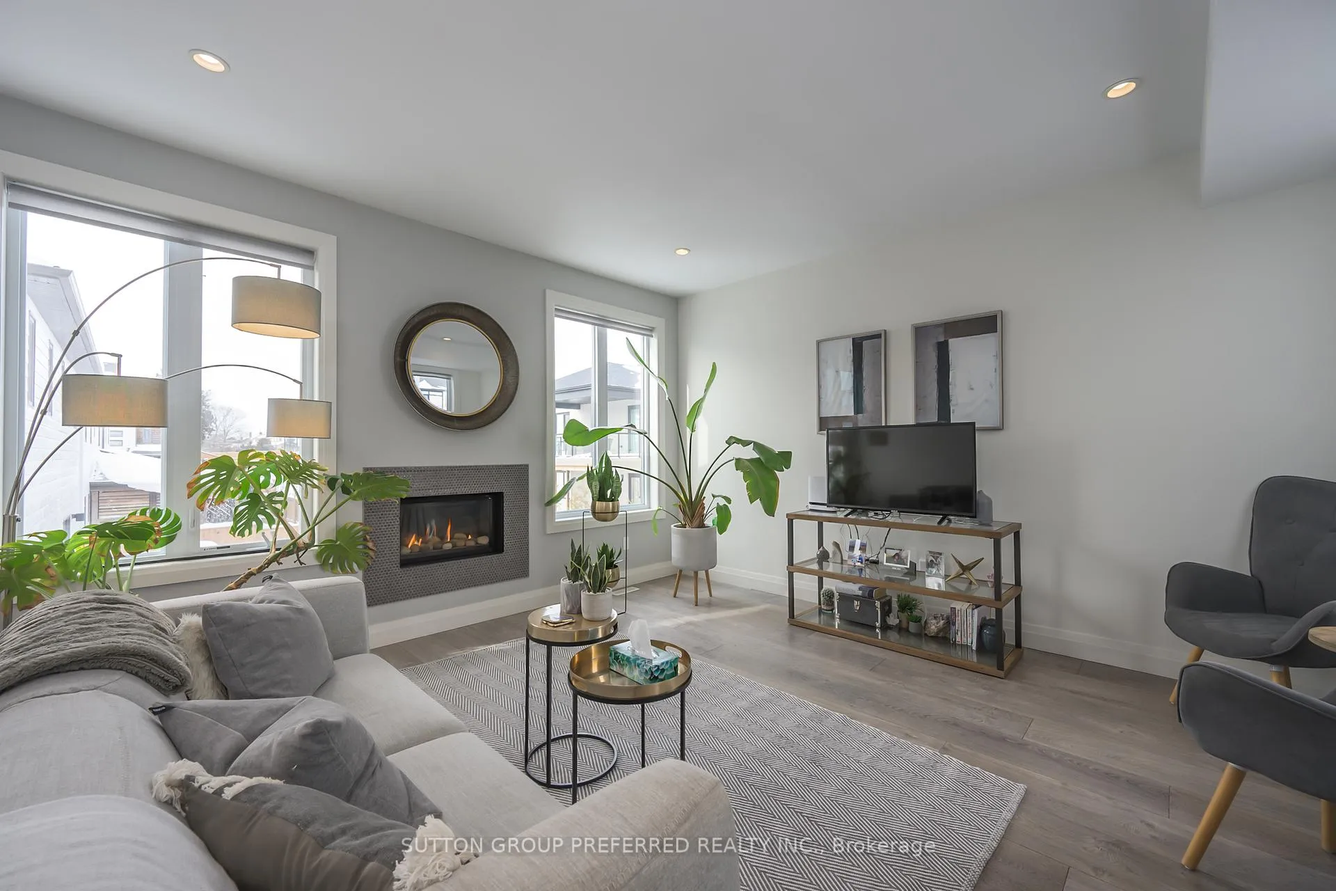 Photo 19 of 723 Apricot Drive, London, South K — HOMEH