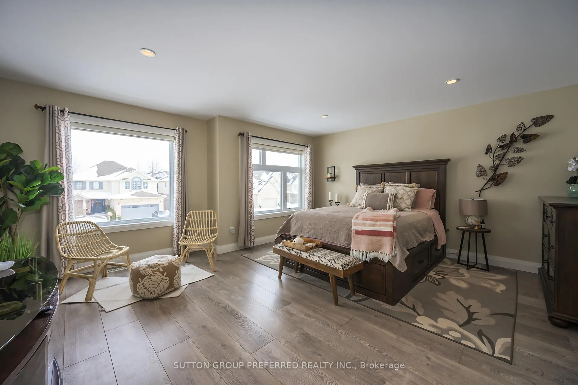 Photo 25 of 723 Apricot Drive, London, South K — HOMEH