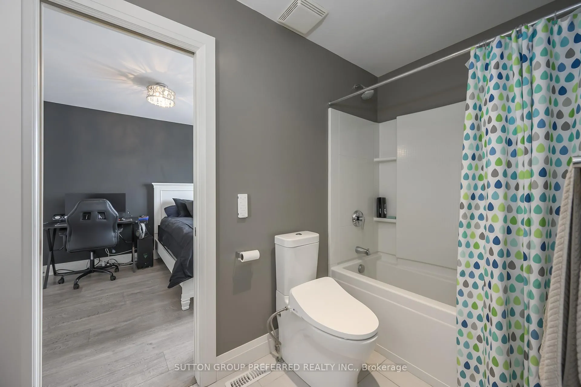 Photo 31 of 723 Apricot Drive, London, South K — HOMEH