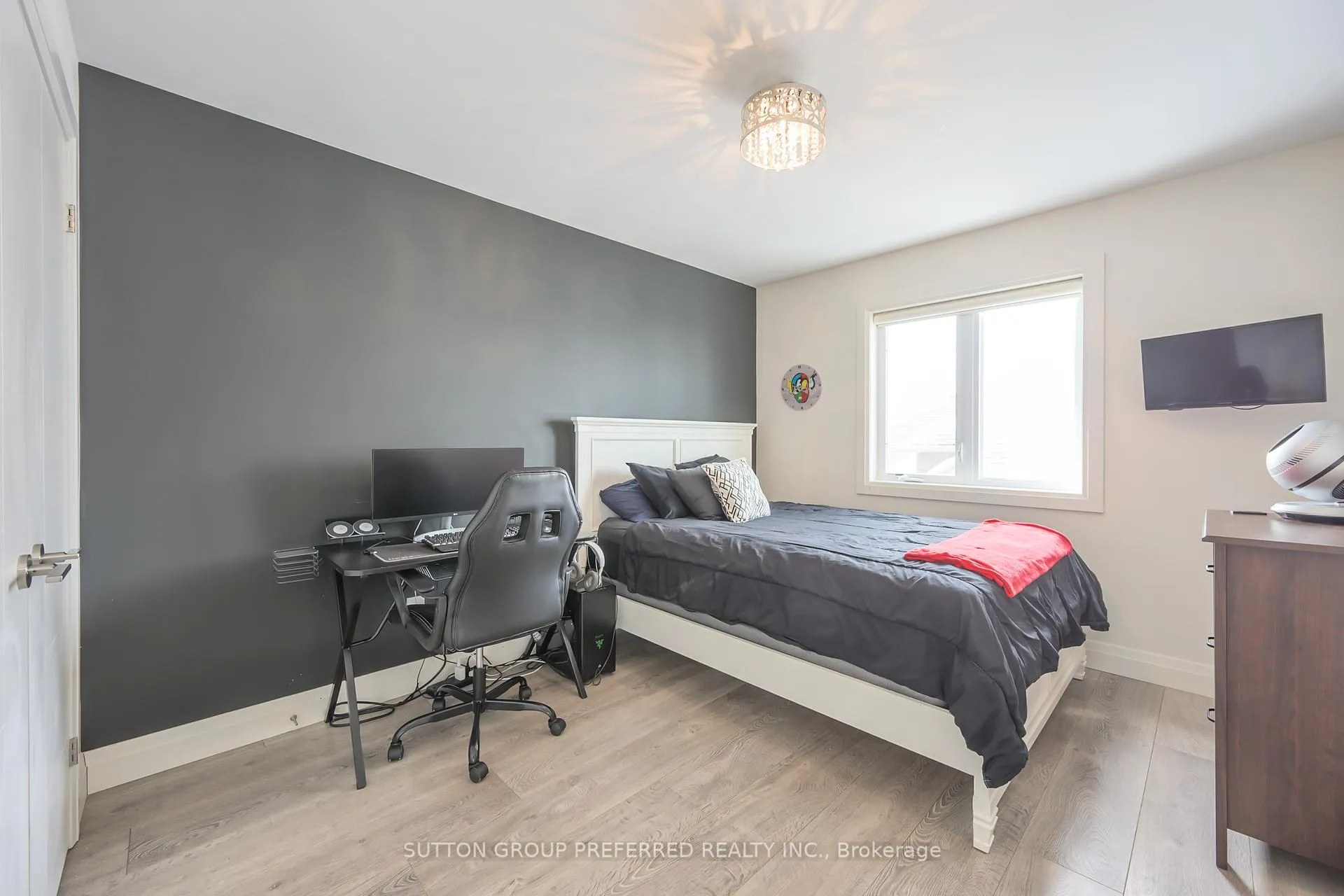 Photo 33 of 723 Apricot Drive, London, South K — HOMEH