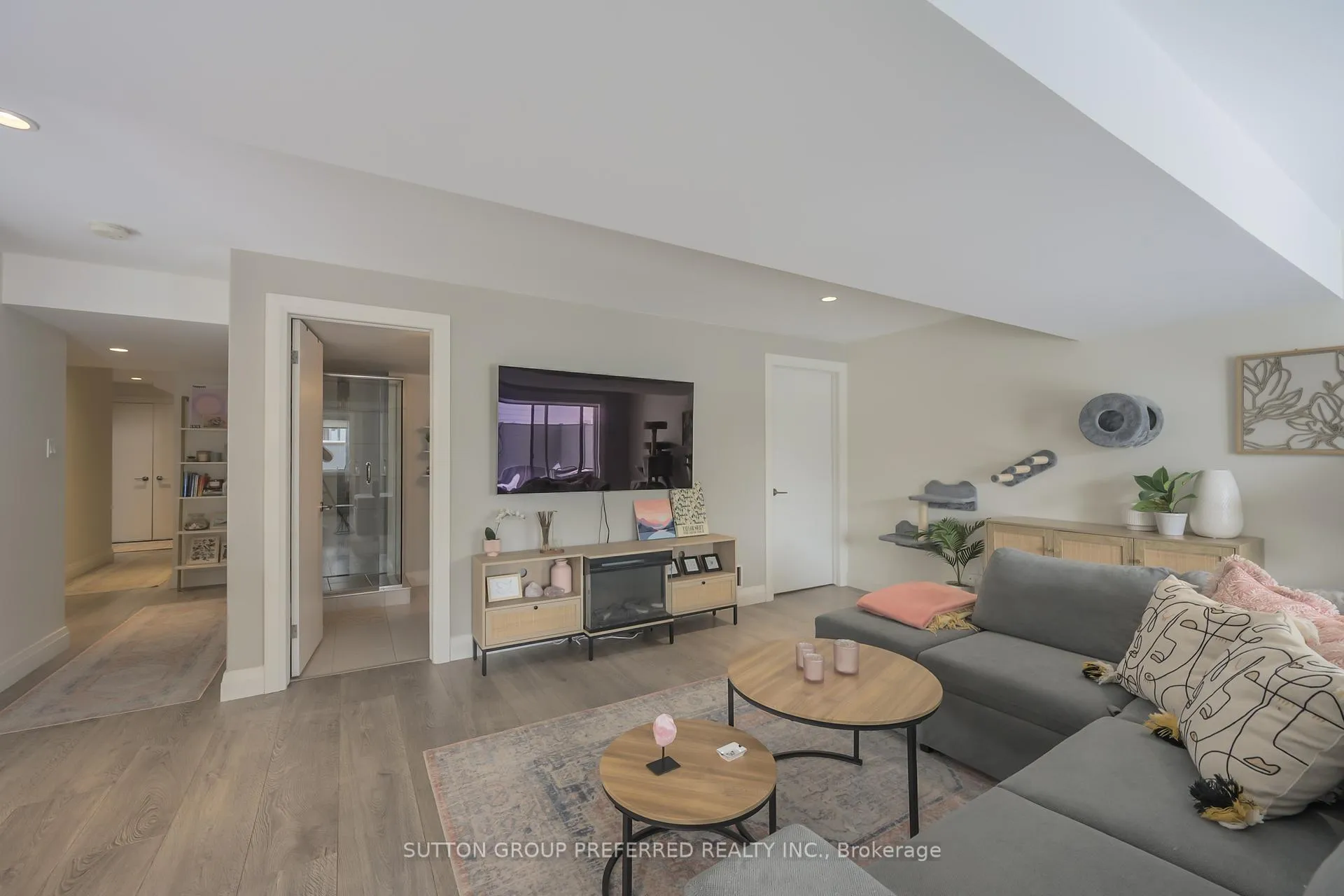 Photo 37 of 723 Apricot Drive, London, South K — HOMEH