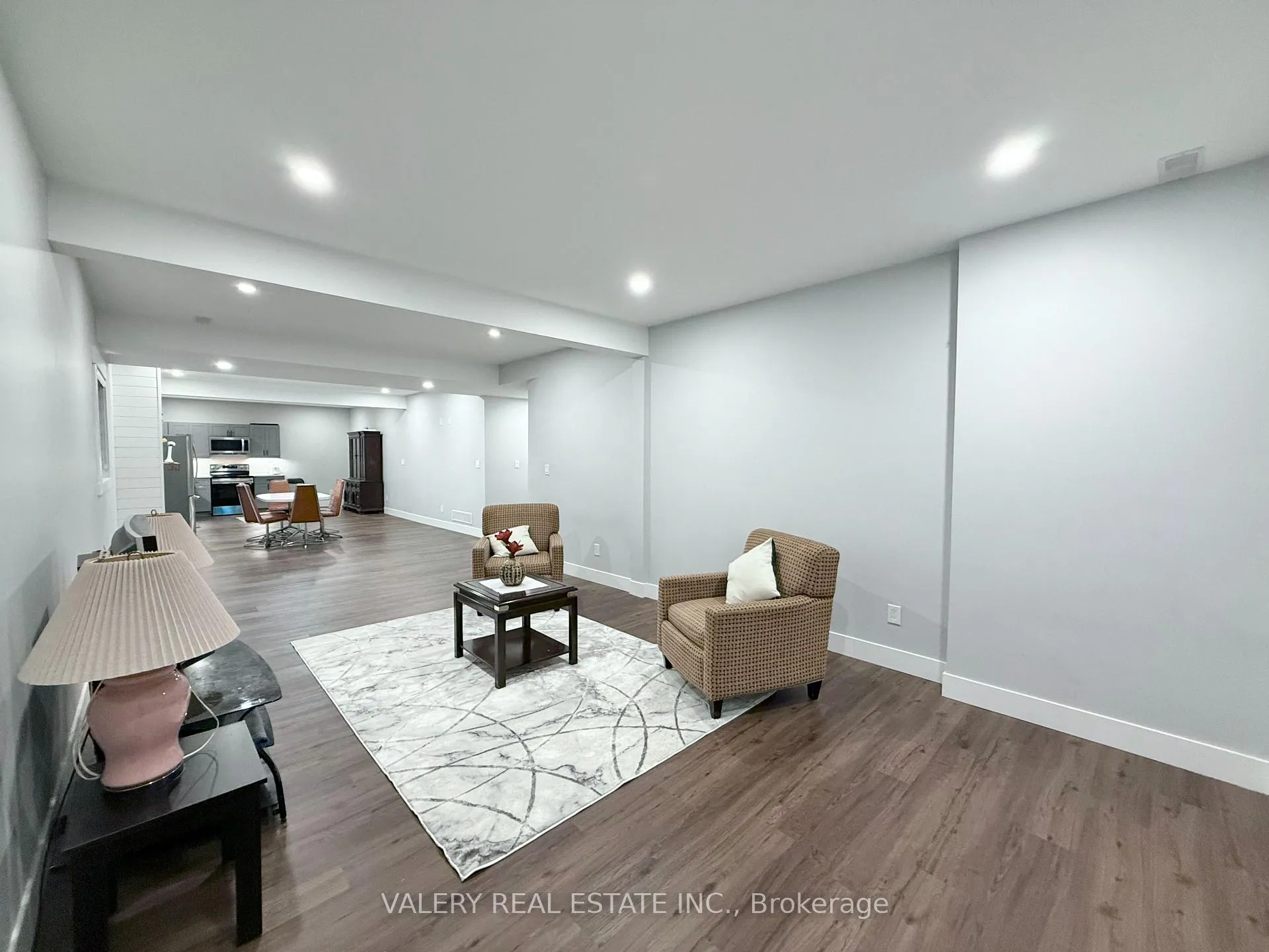 Photo 4 of Unit Lower, 1872 Longfellow Avenue, Windsor — HOMEH