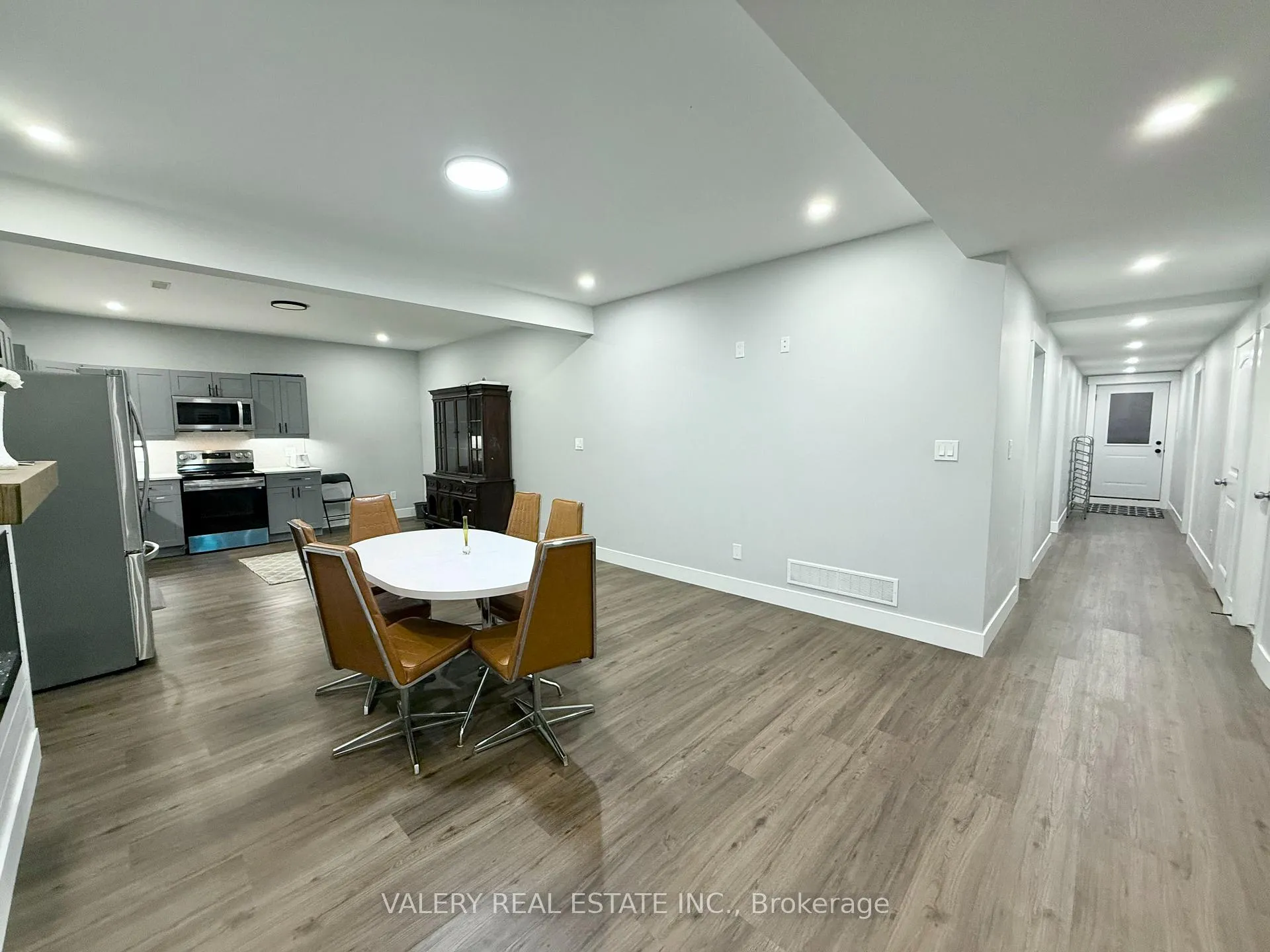 Photo 11 of Unit Lower, 1872 Longfellow Avenue, Windsor — HOMEH