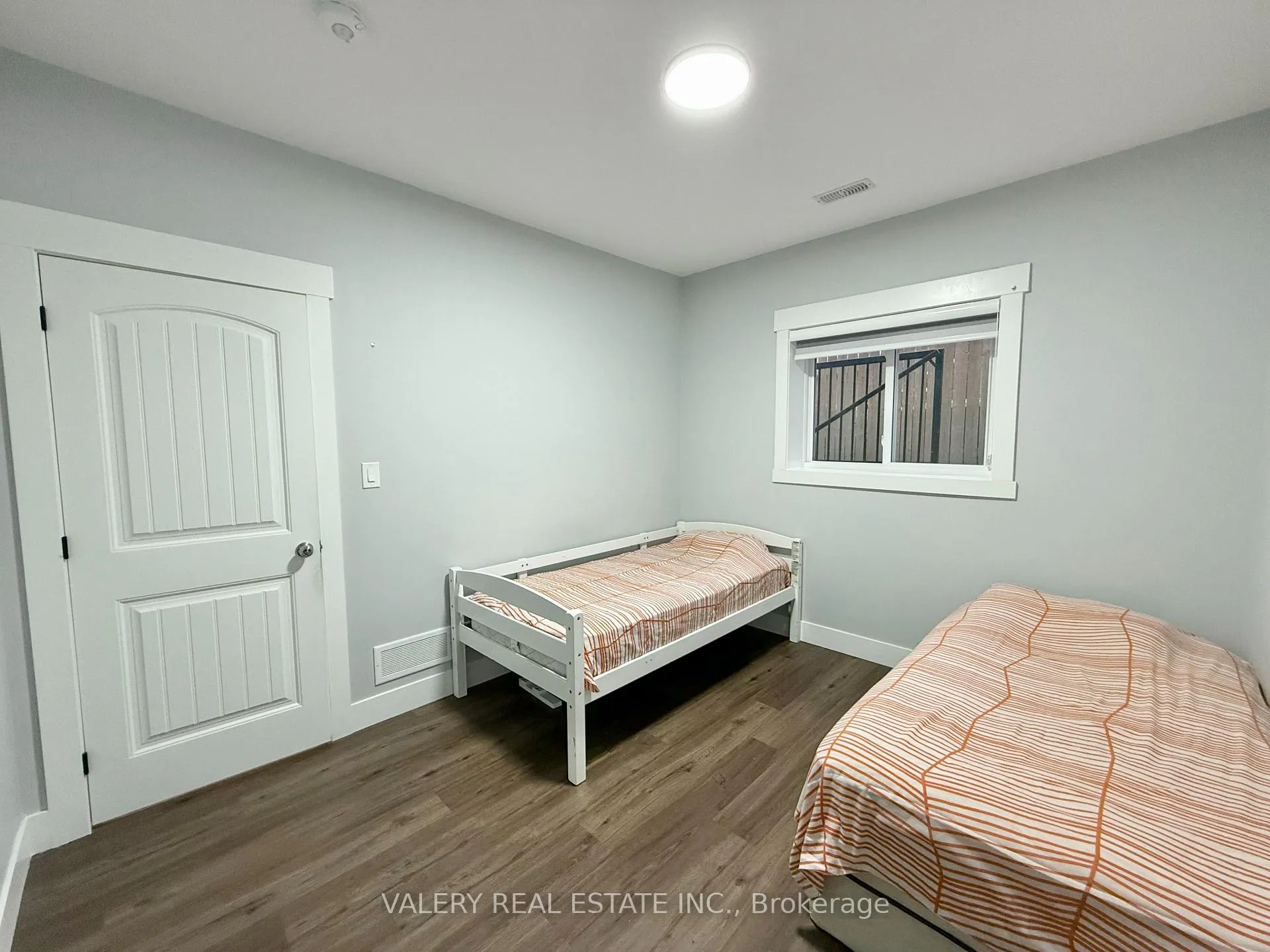 Photo 12 of Unit Lower, 1872 Longfellow Avenue, Windsor — HOMEH