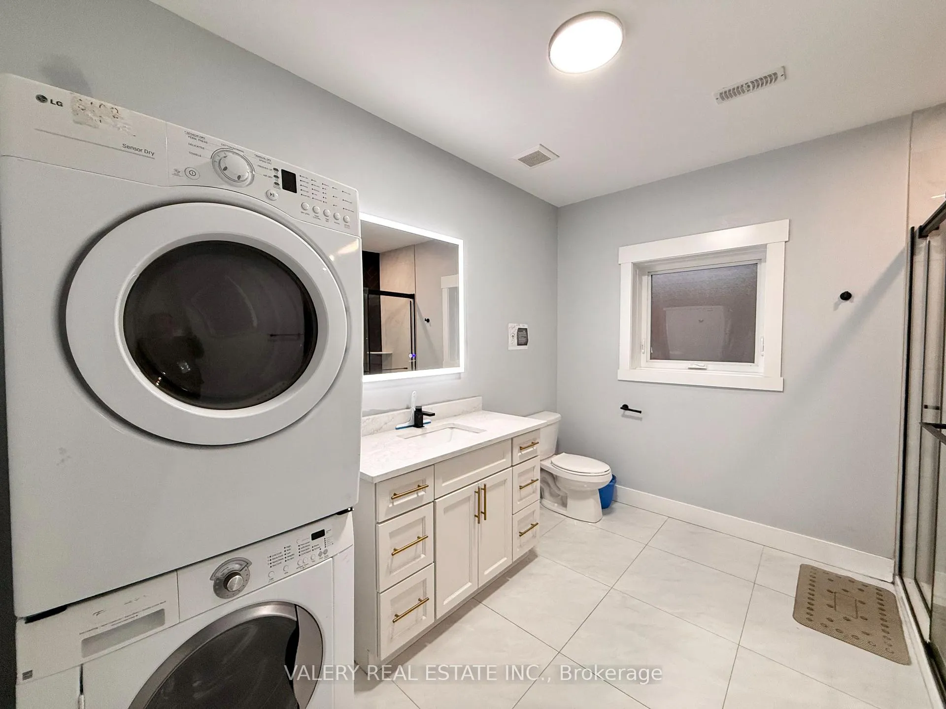Photo 18 of Unit Lower, 1872 Longfellow Avenue, Windsor — HOMEH
