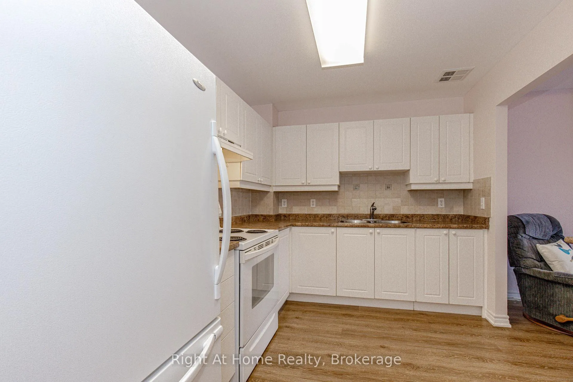 Photo 9 of Unit 106, 137 Martin Street, Milton, Old Milton — HOMEH