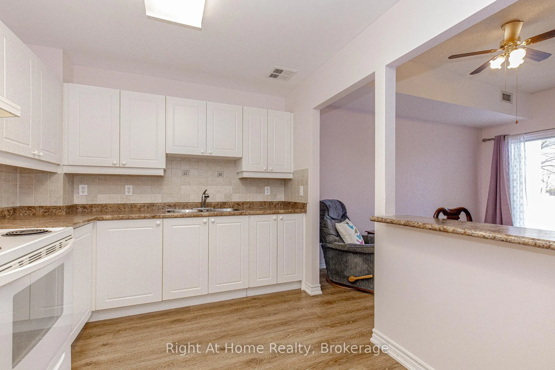 Photo 10 of Unit 106, 137 Martin Street, Milton, Old Milton — HOMEH