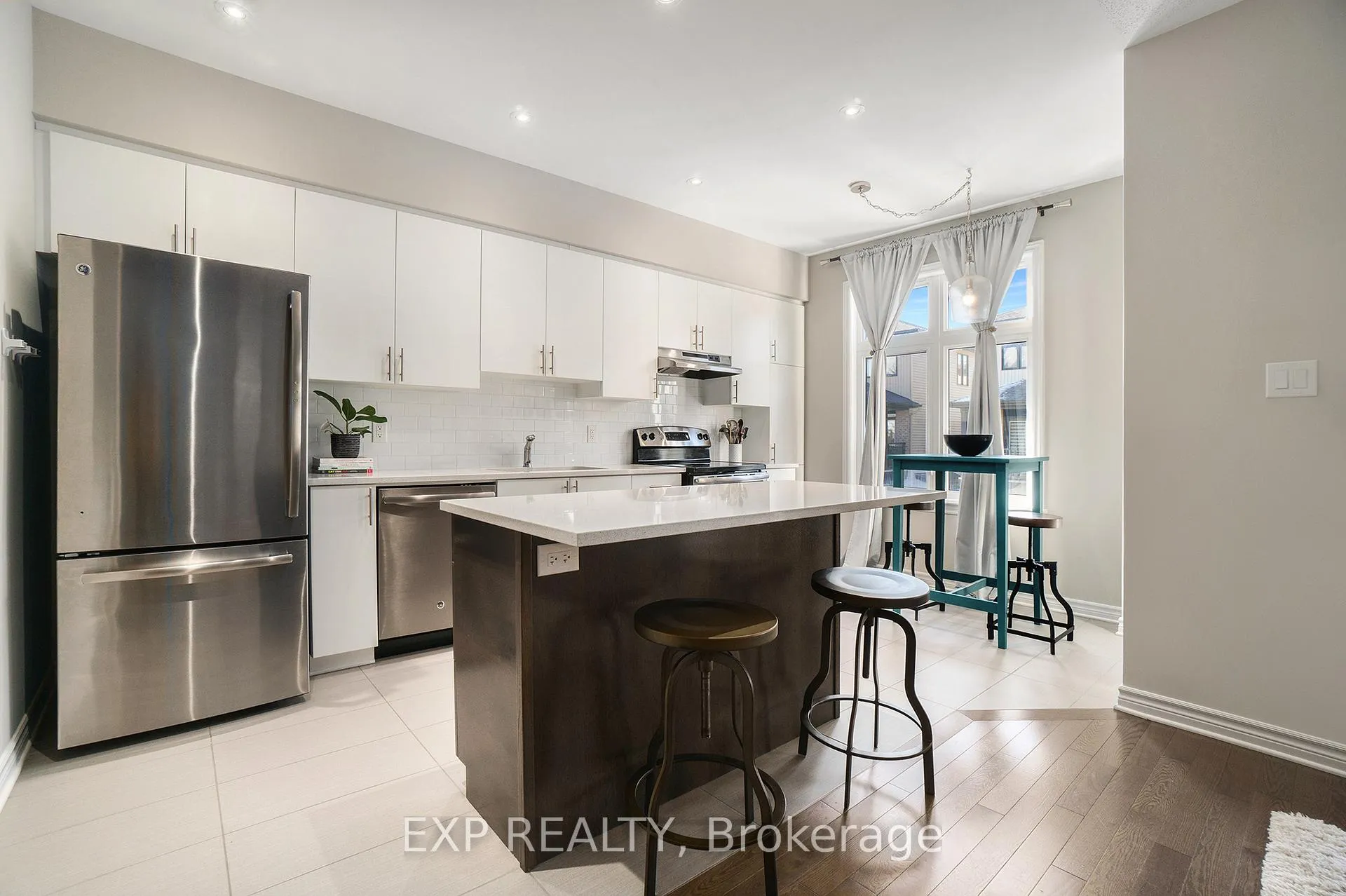 Photo 12 of 83 Stockholm Private, Ottawa, Riverside South/Gloucester Glen — HOMEH