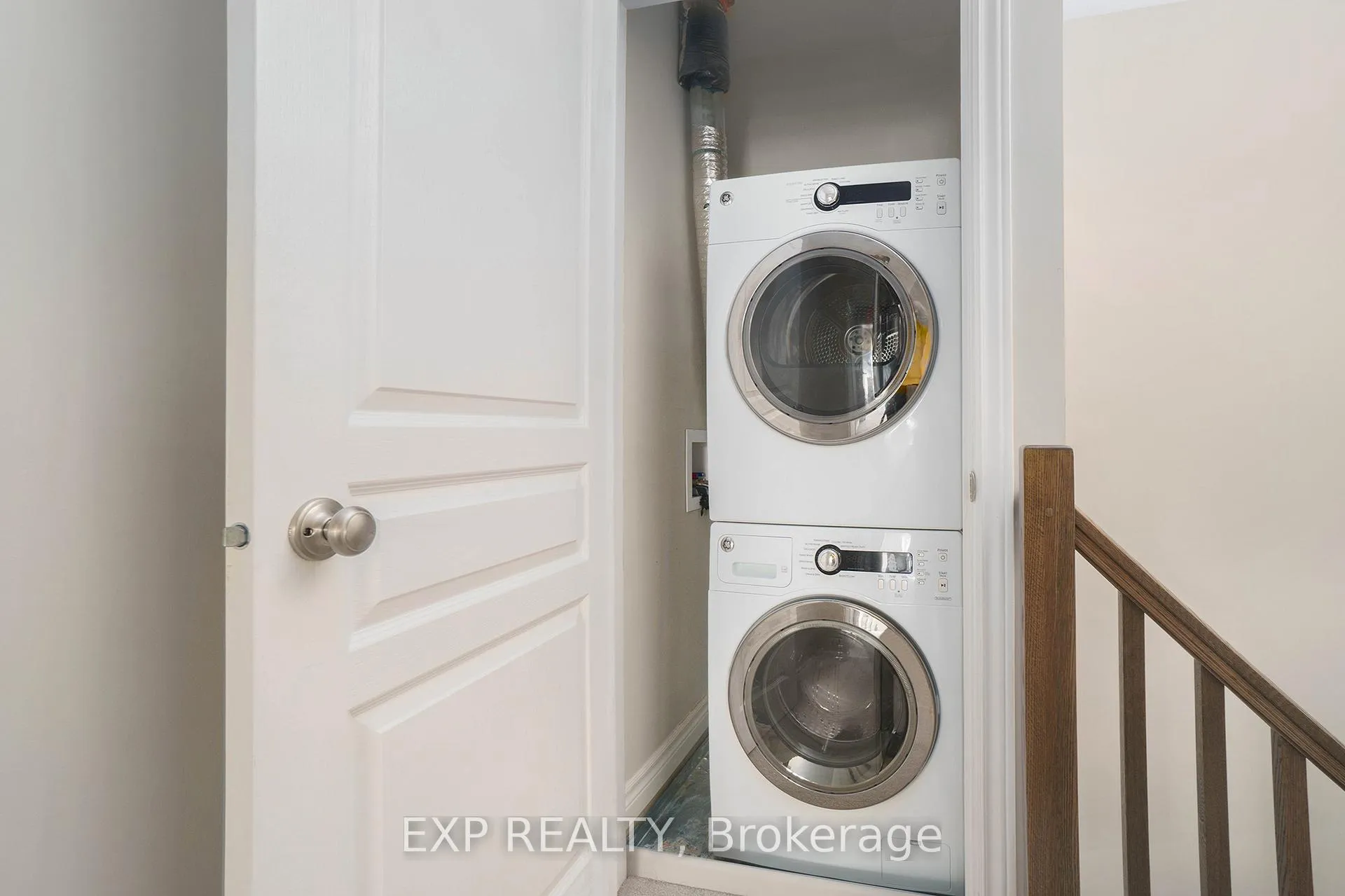 Photo 25 of 83 Stockholm Private, Ottawa, Riverside South/Gloucester Glen — HOMEH