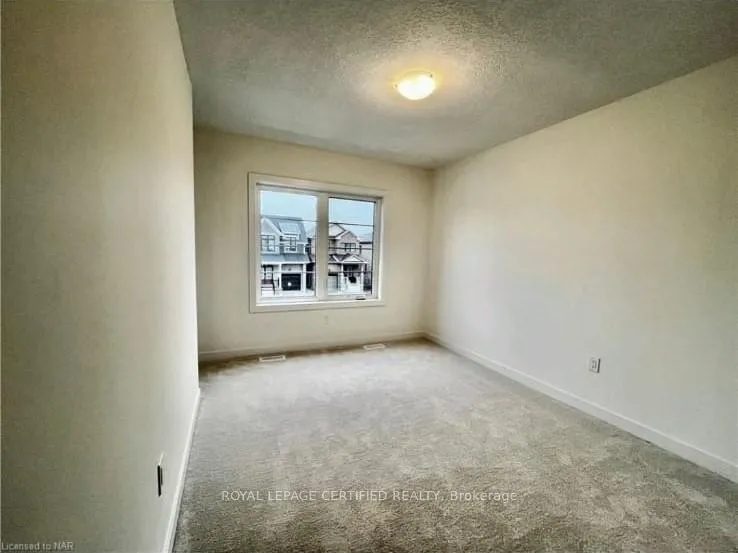 Photo 9 of 26 Keelson Street, Welland, Dain City — HOMEH