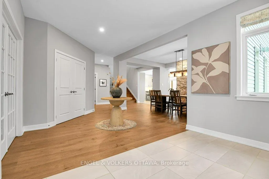 Photo 3 of 134 Winterhaven Drive, Ottawa, Mer Bleue/Bradley Estates/Anderson Park — HOMEH