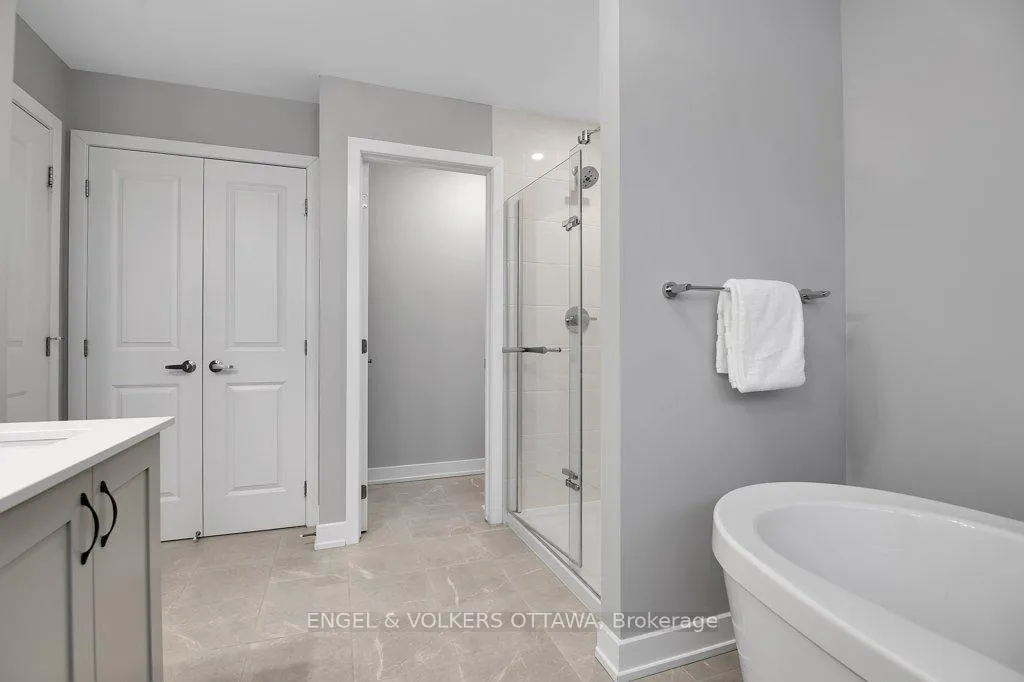 Photo 25 of 134 Winterhaven Drive, Ottawa, Mer Bleue/Bradley Estates/Anderson Park — HOMEH