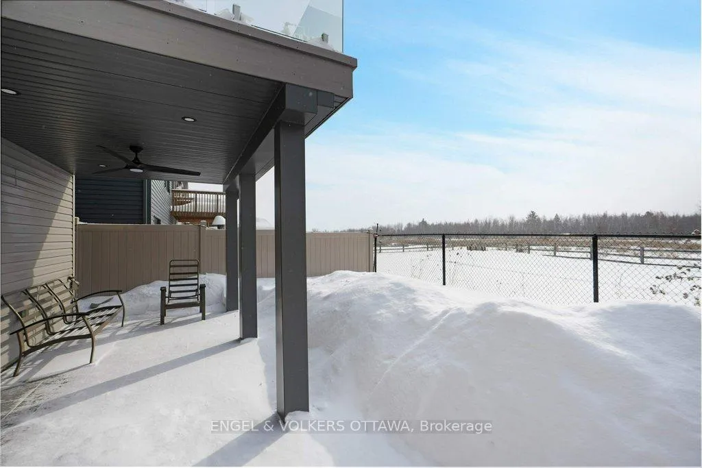 Photo 37 of 134 Winterhaven Drive, Ottawa, Mer Bleue/Bradley Estates/Anderson Park — HOMEH