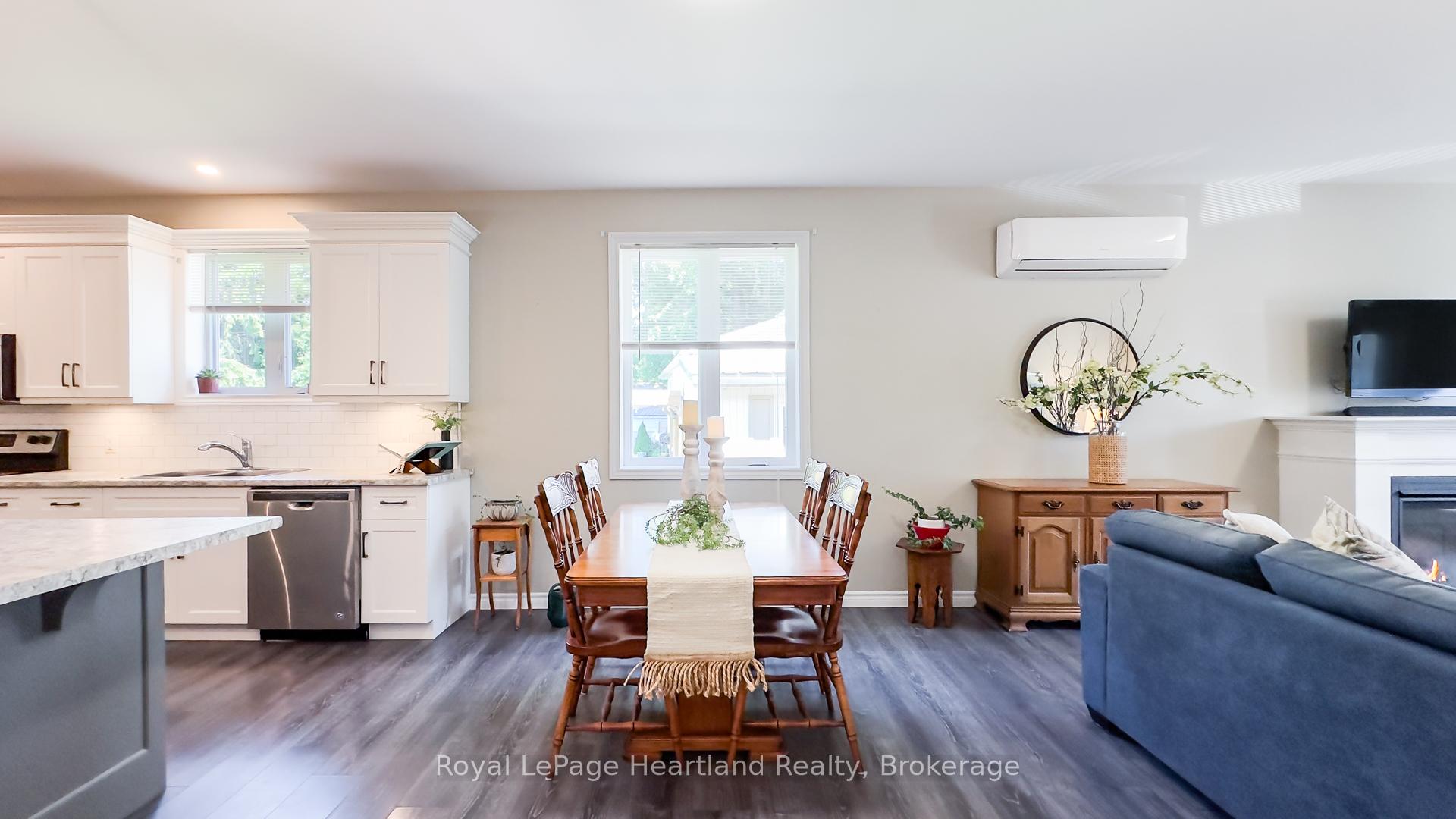 Photo 15 of 59 Louisa Street, Huron East, Seaforth — HOMEH