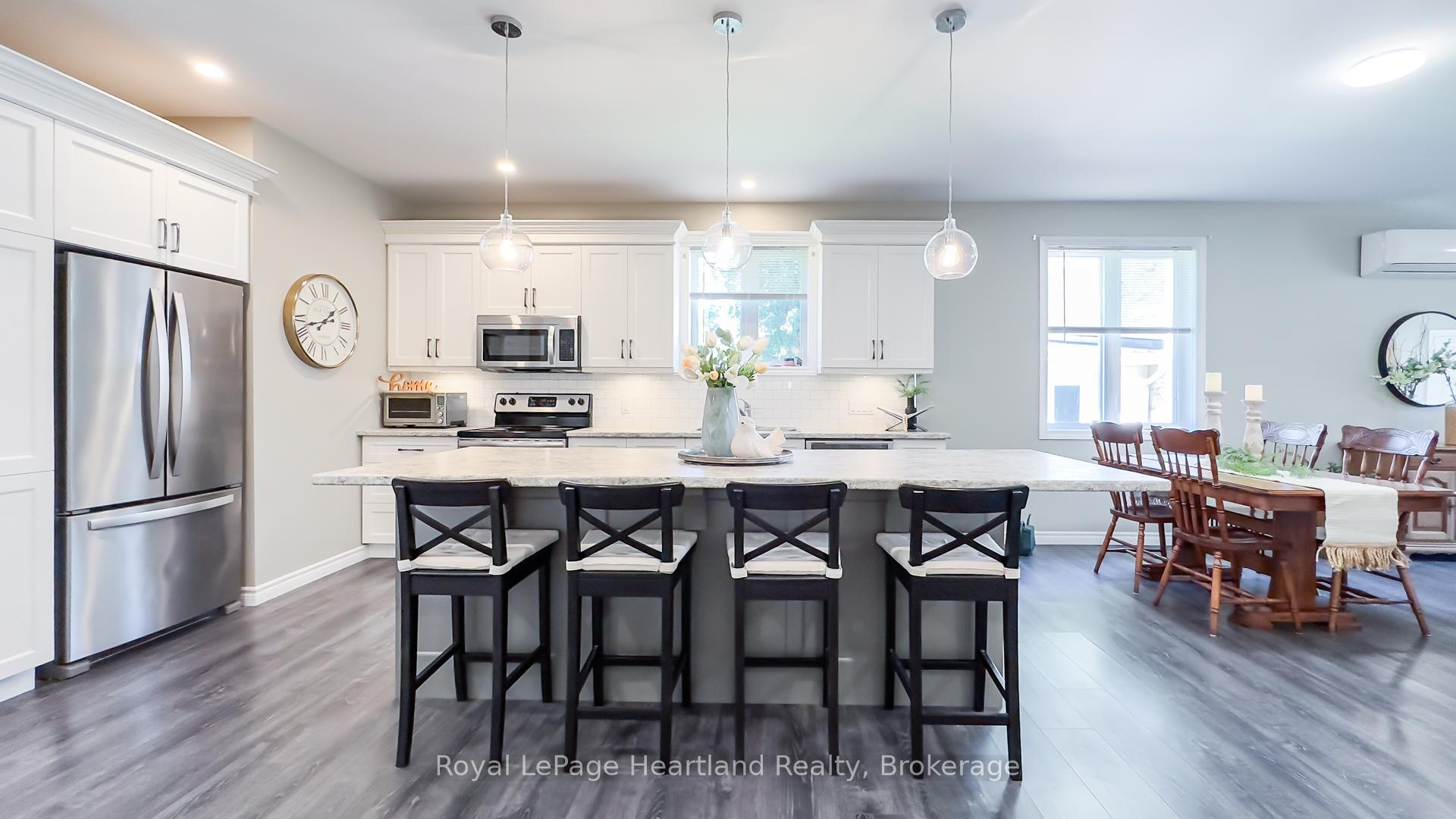 Photo 21 of 59 Louisa Street, Huron East, Seaforth — HOMEH