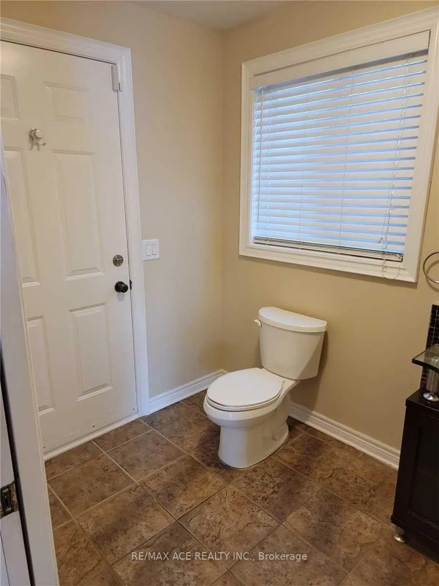 Photo 6 of 47 Silver Maple Road, Thorold, Confederation Heights — HOMEH