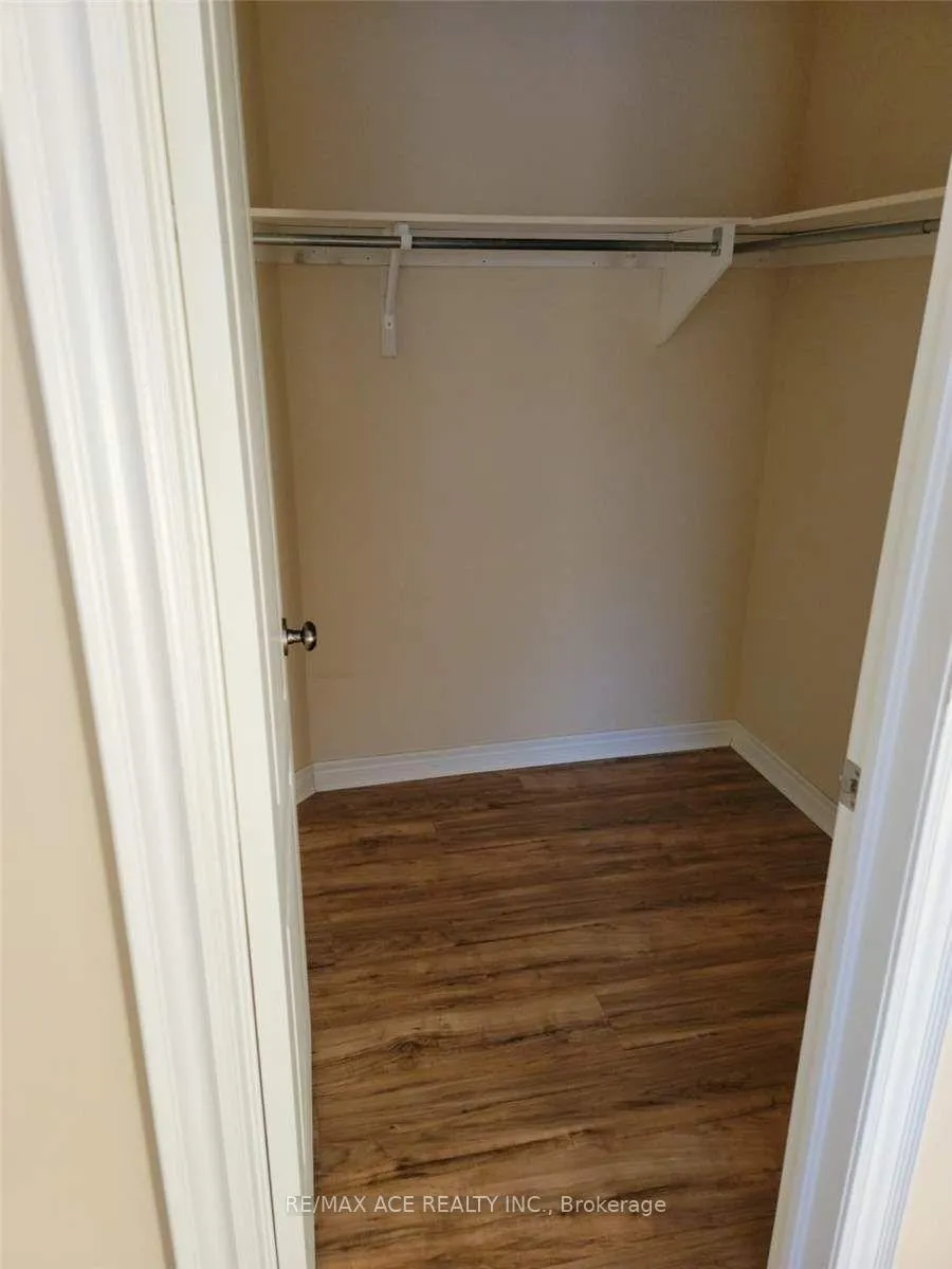 Photo 19 of 47 Silver Maple Road, Thorold, Confederation Heights — HOMEH