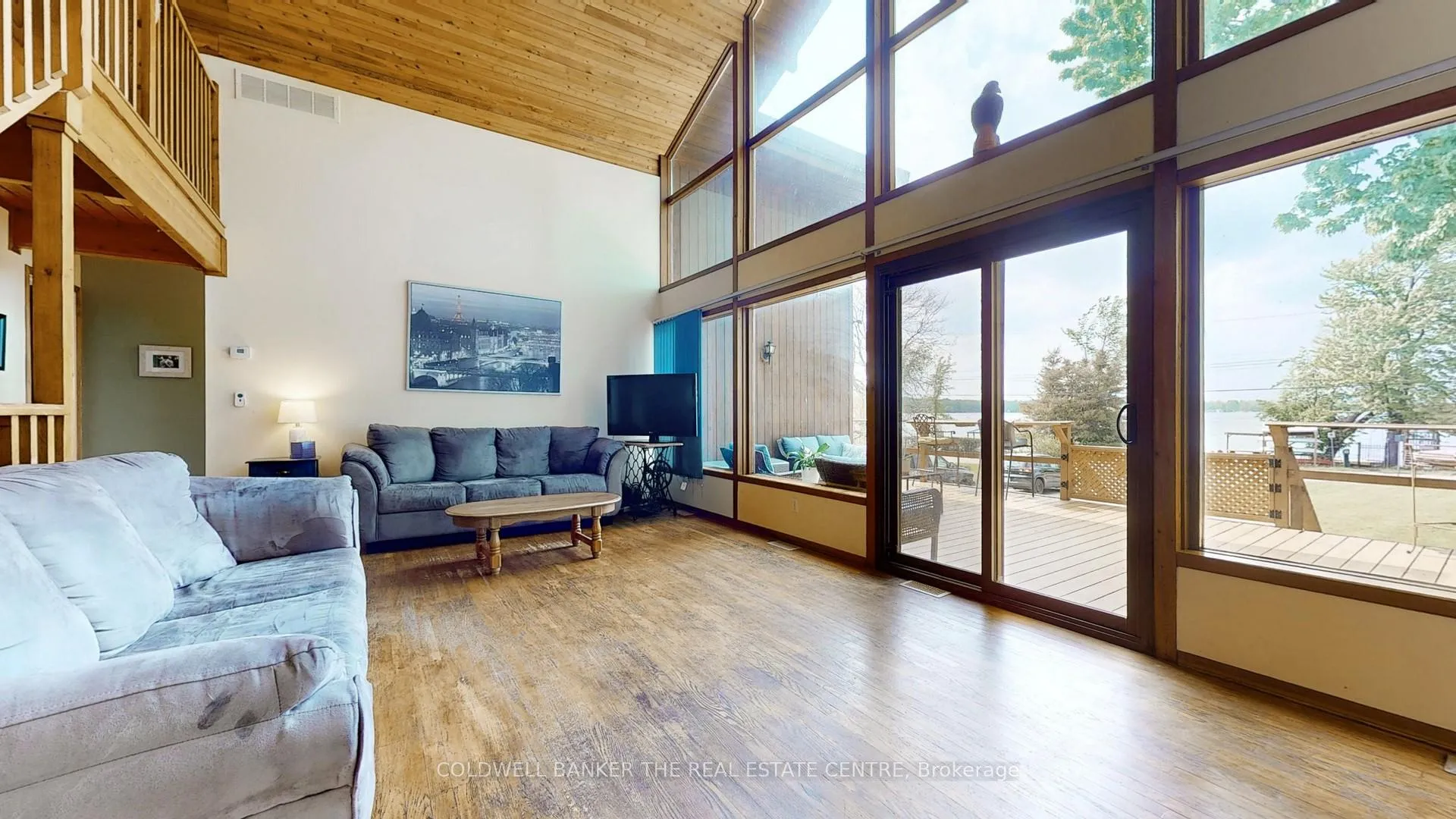 Photo 3 of 33 Lake Drive E, Georgina, Historic Lakeshore Communities — HOMEH