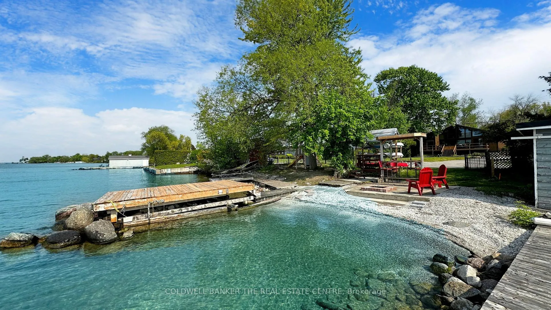 Photo 17 of 33 Lake Drive E, Georgina, Historic Lakeshore Communities — HOMEH